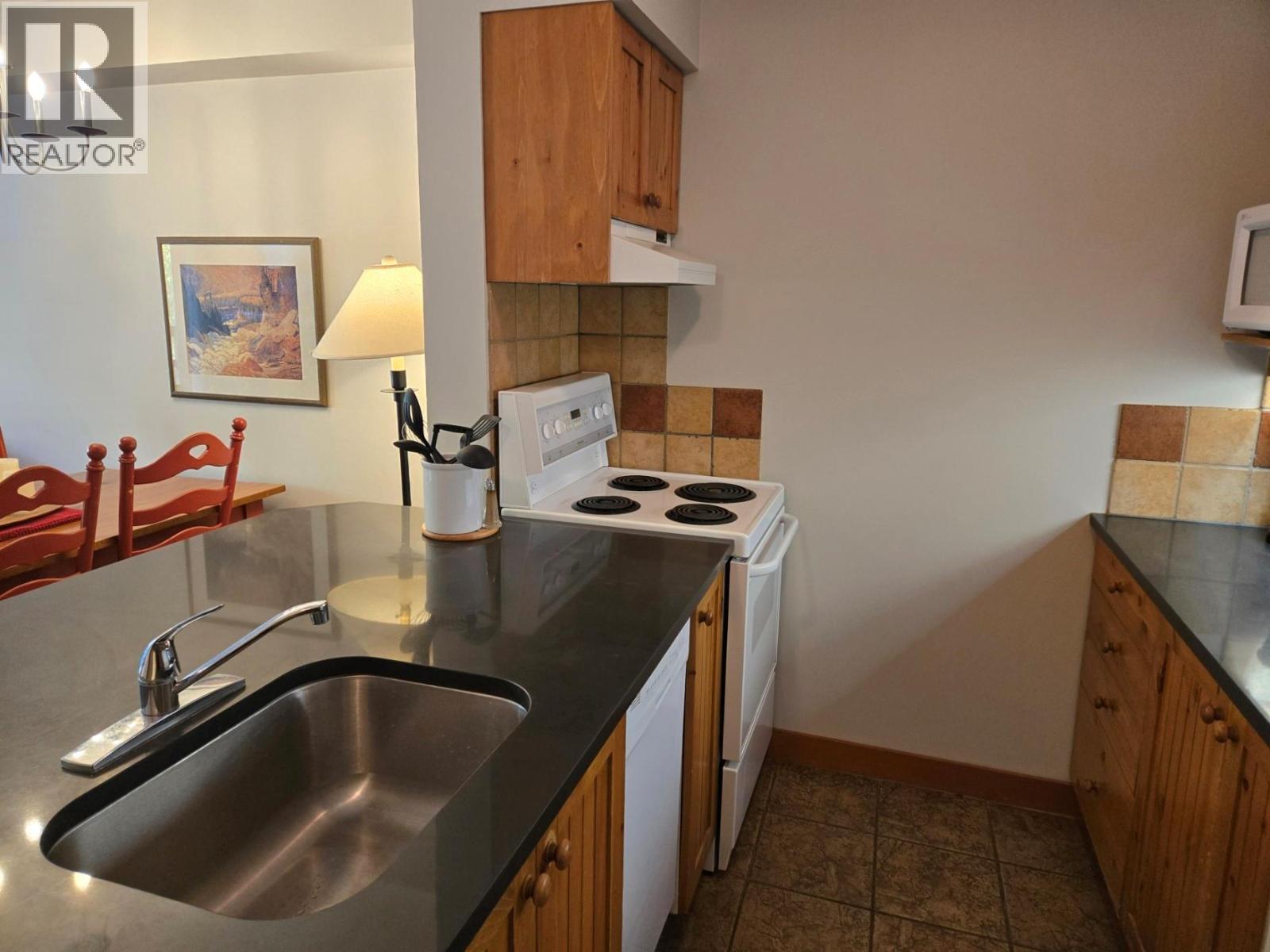 2080 Summit Drive Unit# 108 Property Photo 11