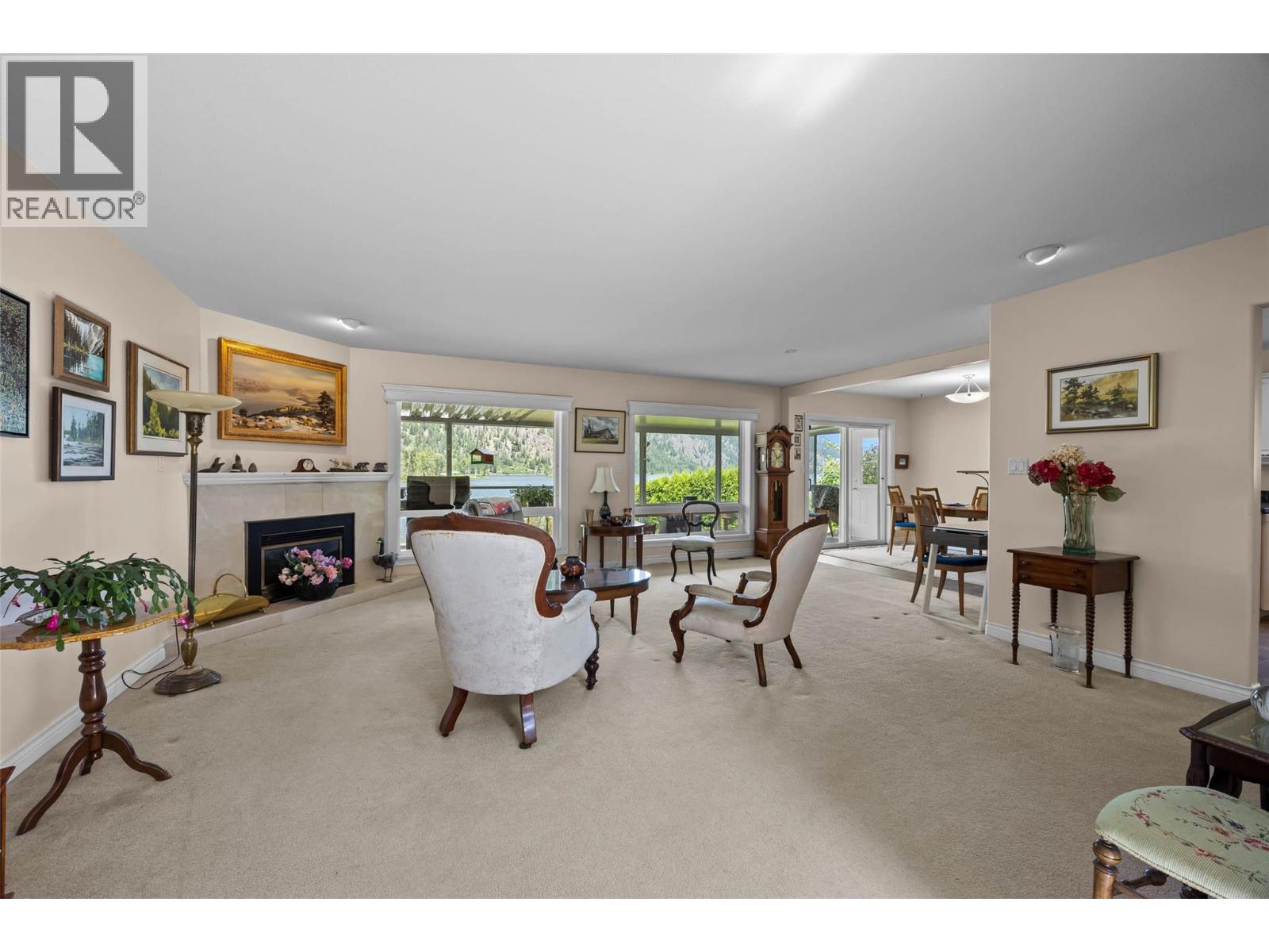 634 Hysop Place Property Photo 7