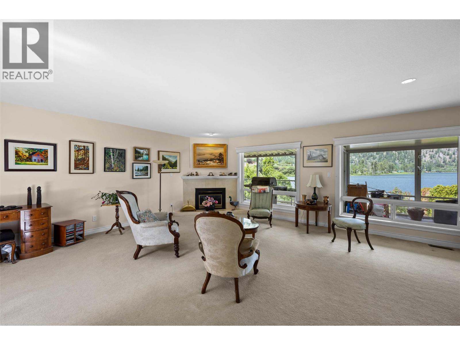 634 Hysop Place Property Photo 8