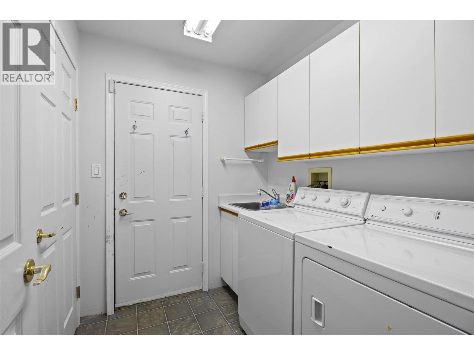 634 Hysop Place Property Photo 14