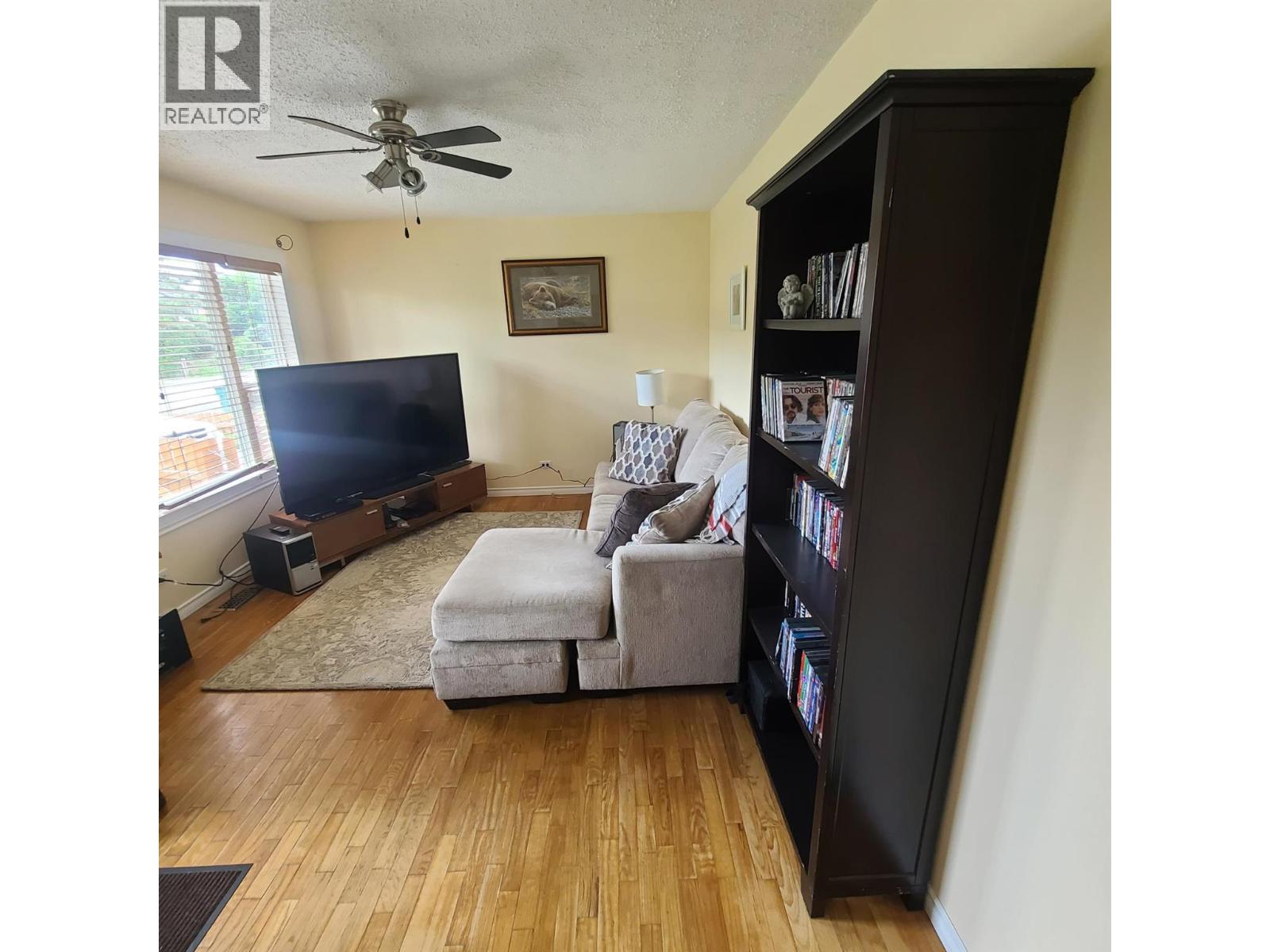 350 Campbell Avenue Property Photo 5