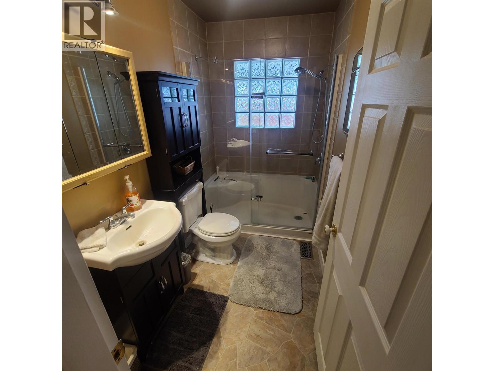 350 Campbell Avenue Property Photo 12