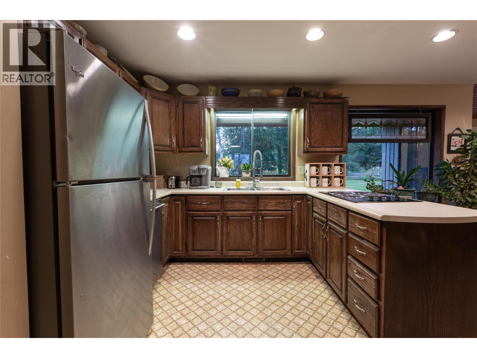 2523 Evans Road Property Photo 13