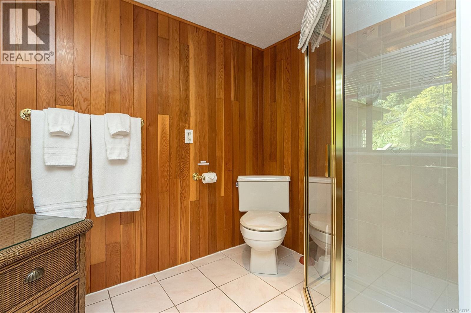 7954 West Coast Rd Property Photo 22