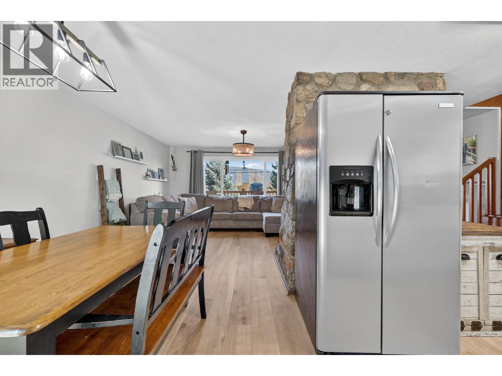 7312 Fintry Delta Road Property Photo 11