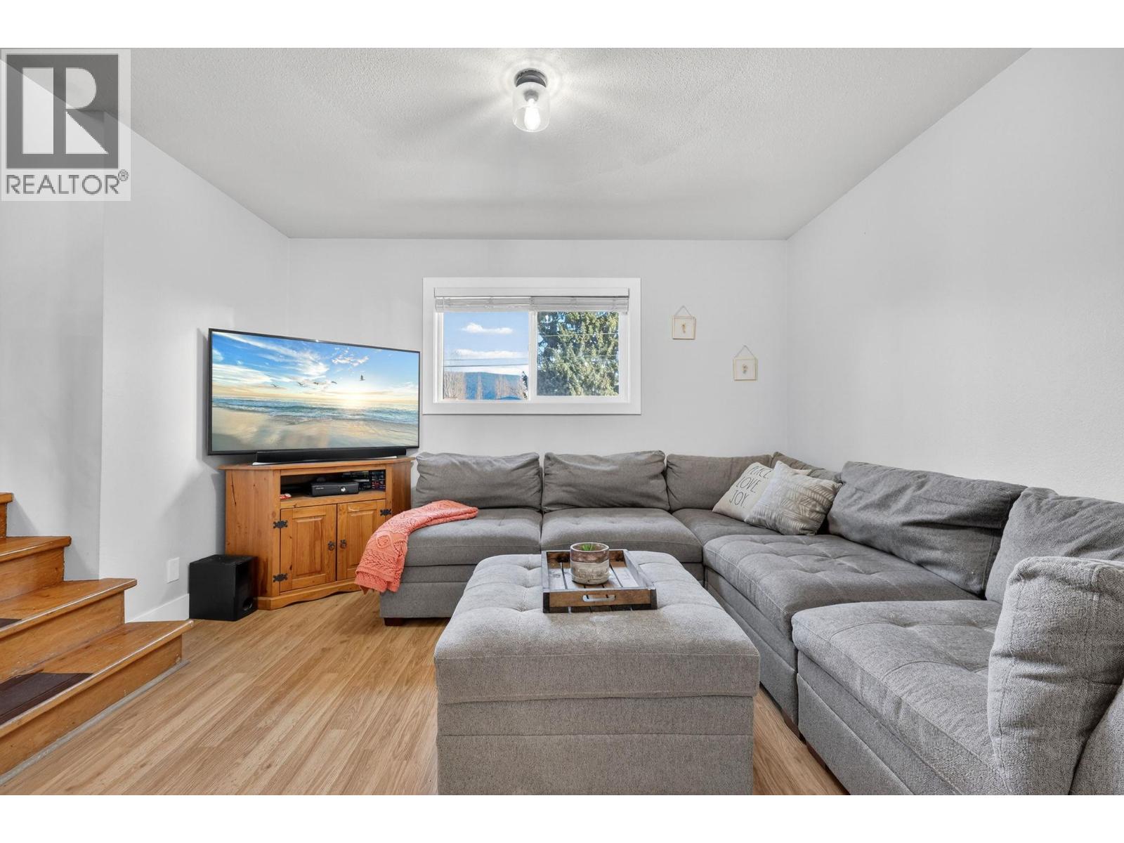 7312 Fintry Delta Road Property Photo 17