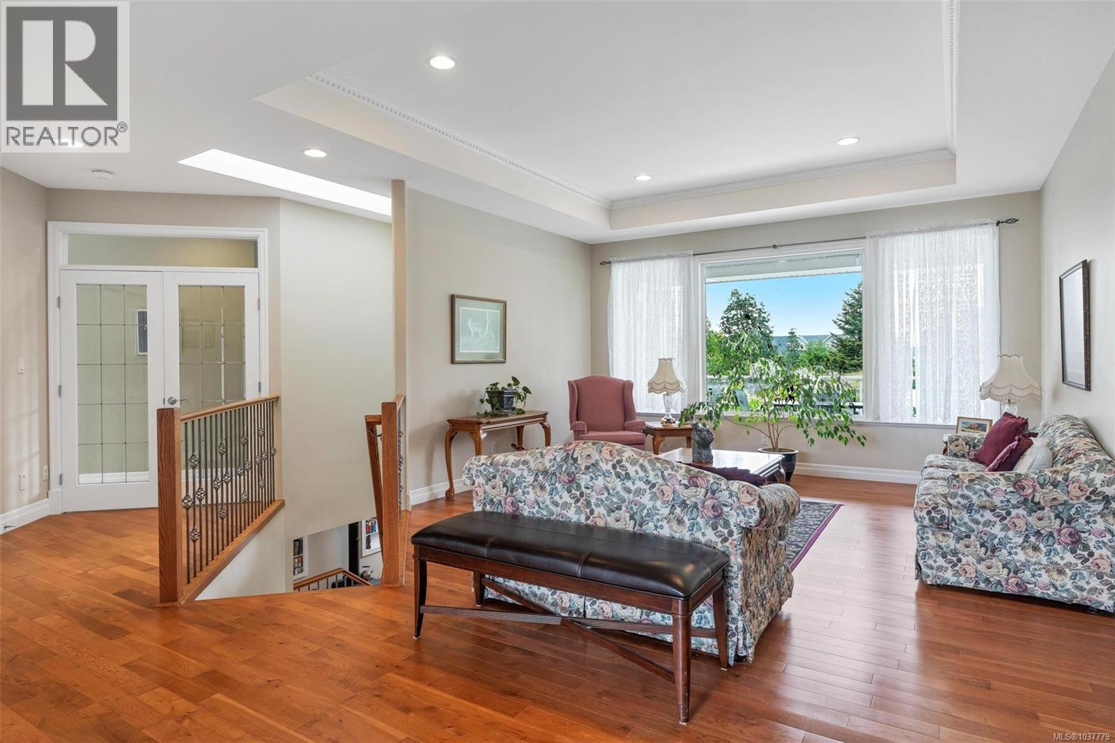 2348 Coopers Hawk Rise Property Photo 15