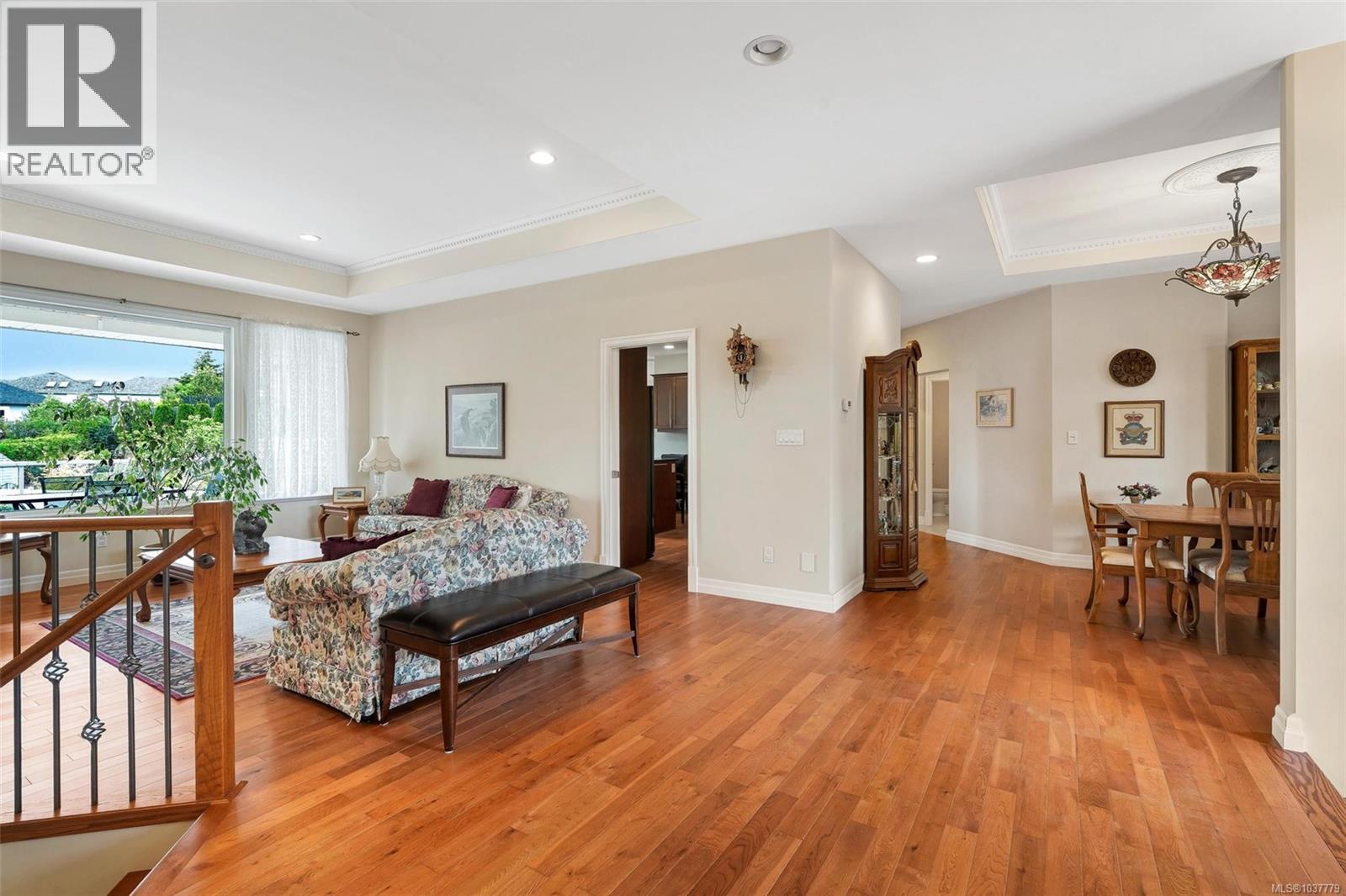 2348 Coopers Hawk Rise Property Photo 16