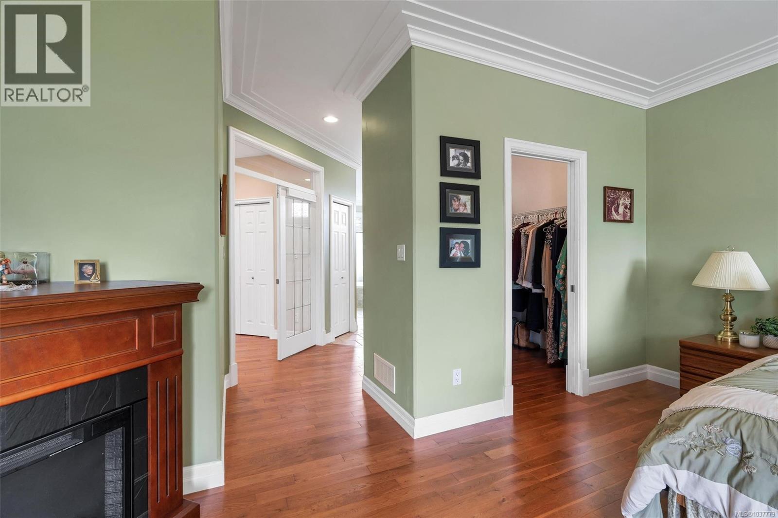 2348 Coopers Hawk Rise Property Photo 34