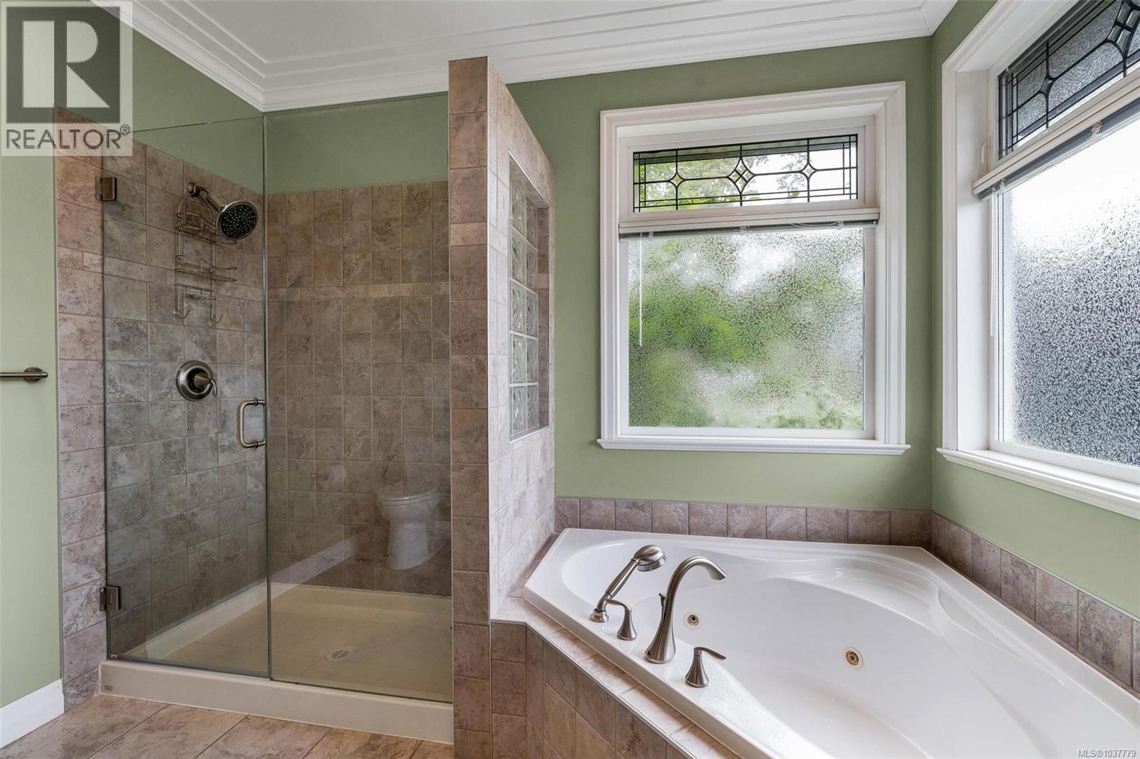 2348 Coopers Hawk Rise Property Photo 36