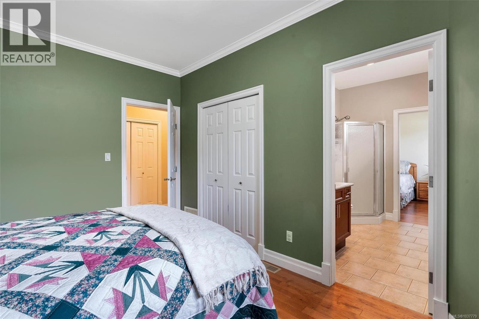 2348 Coopers Hawk Rise Property Photo 41