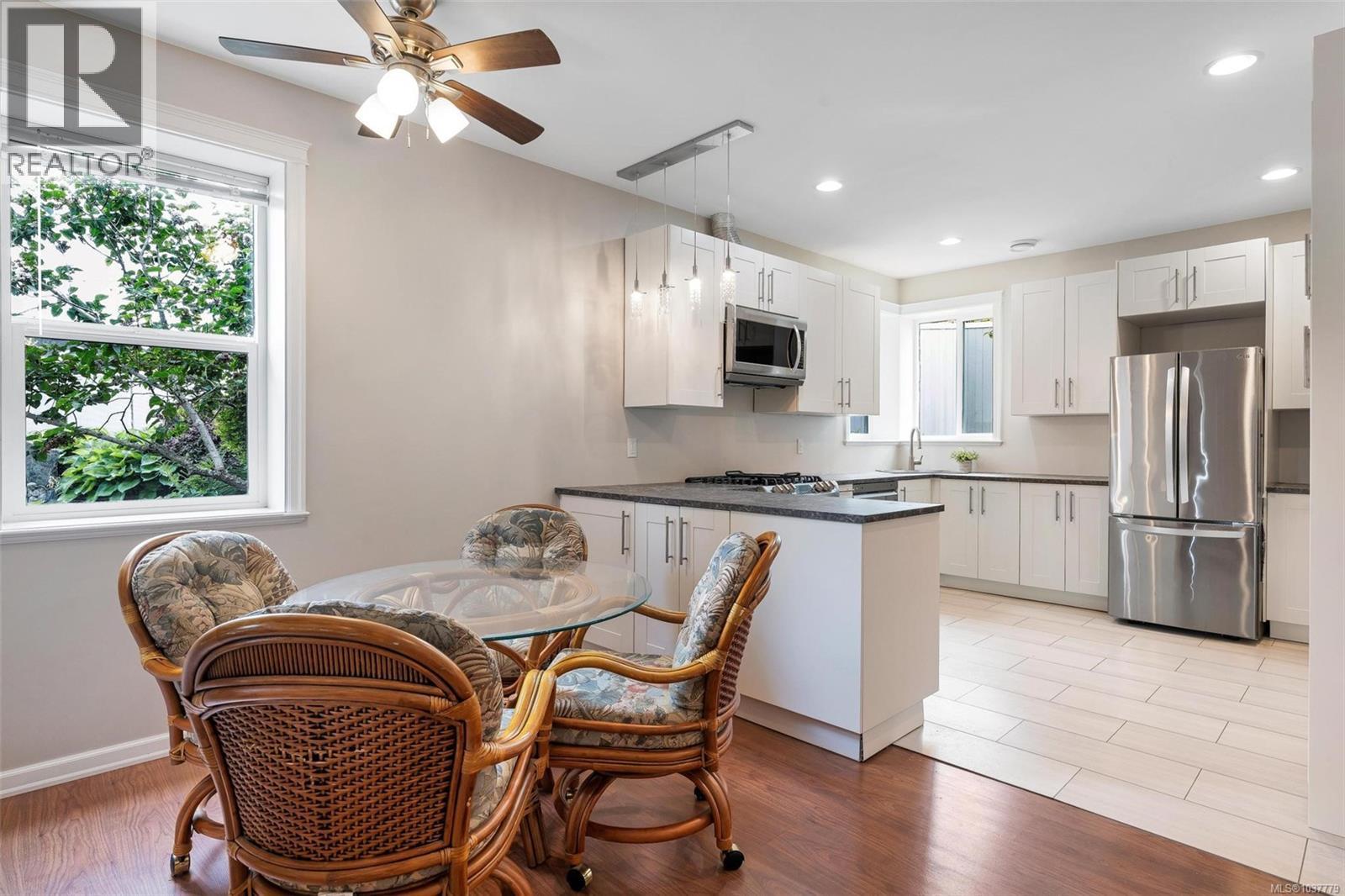 2348 Coopers Hawk Rise Property Photo 54