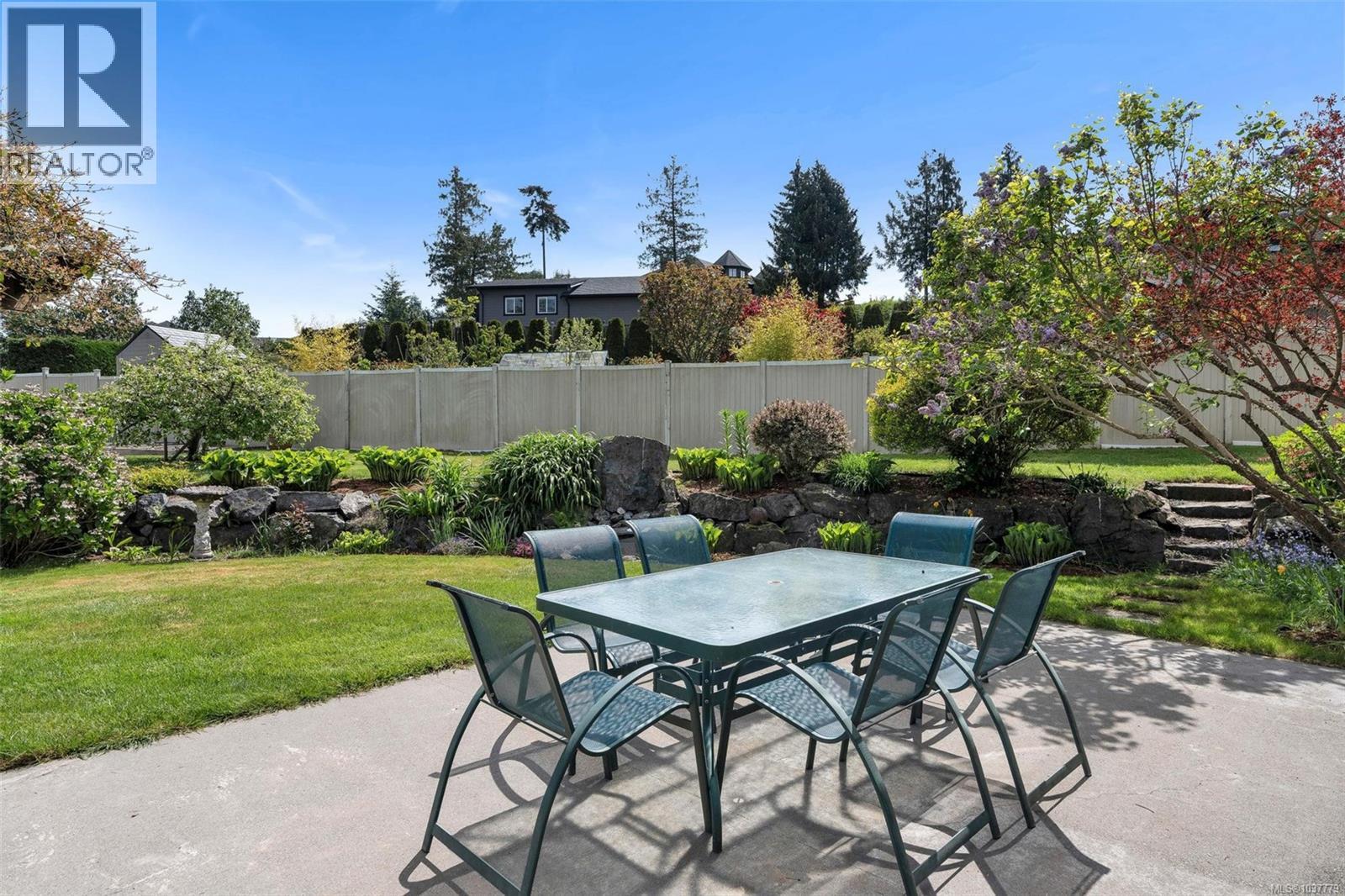 2348 Coopers Hawk Rise Property Photo 69