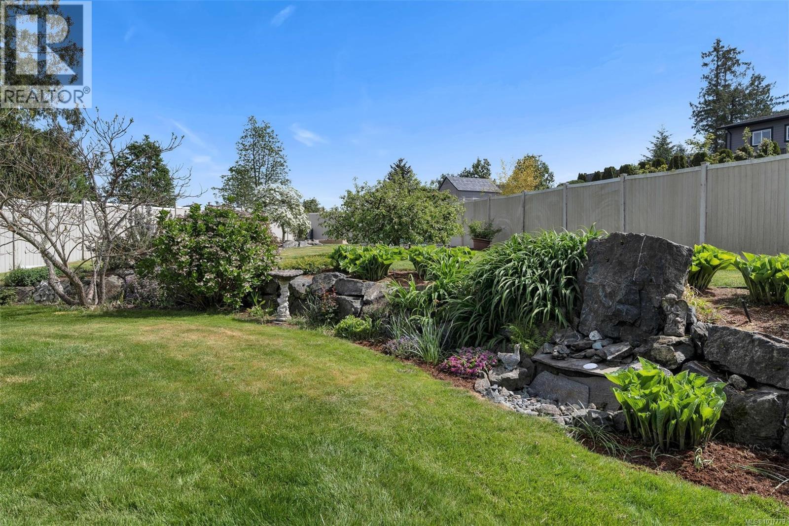 2348 Coopers Hawk Rise Property Photo 76