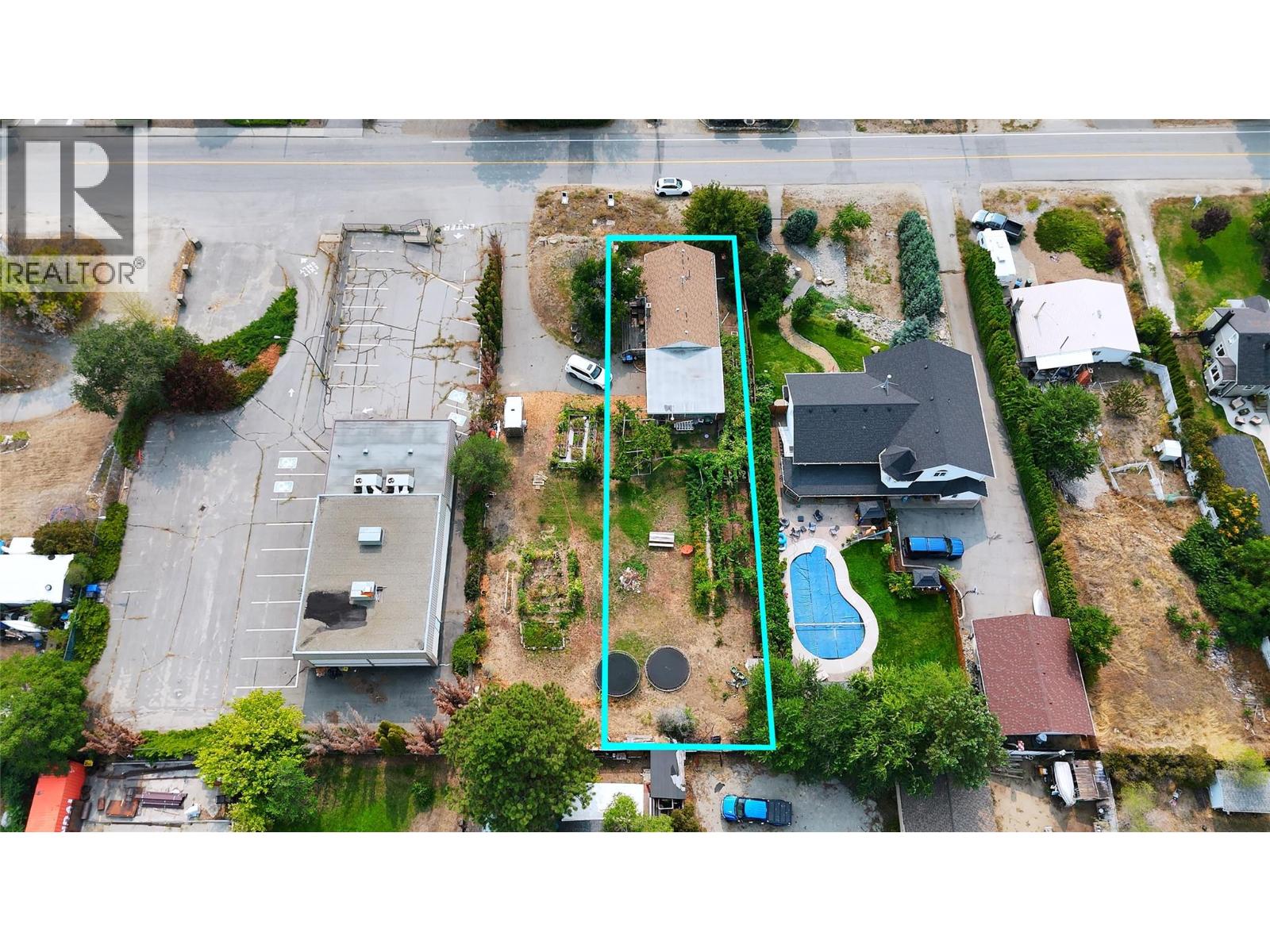 9704 Julia Street Property Photo 1