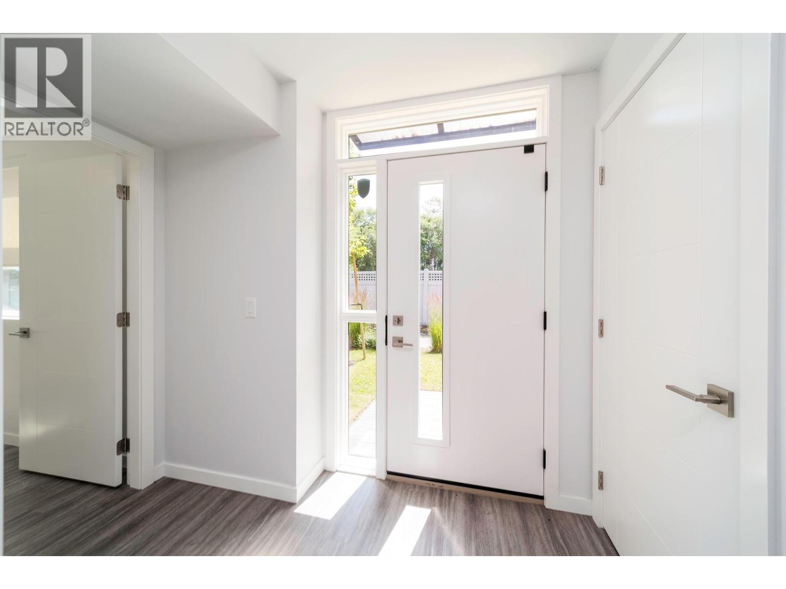 1515 Highland Drive N Unit# 29 Property Photo 16
