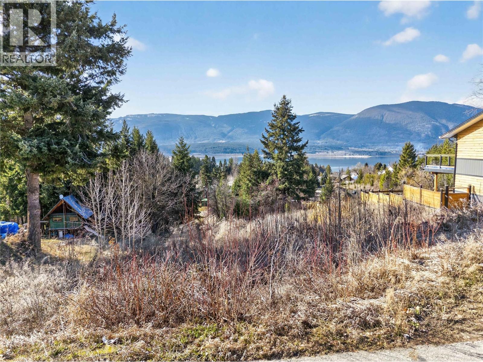 2311 28 Street Property Photo 2
