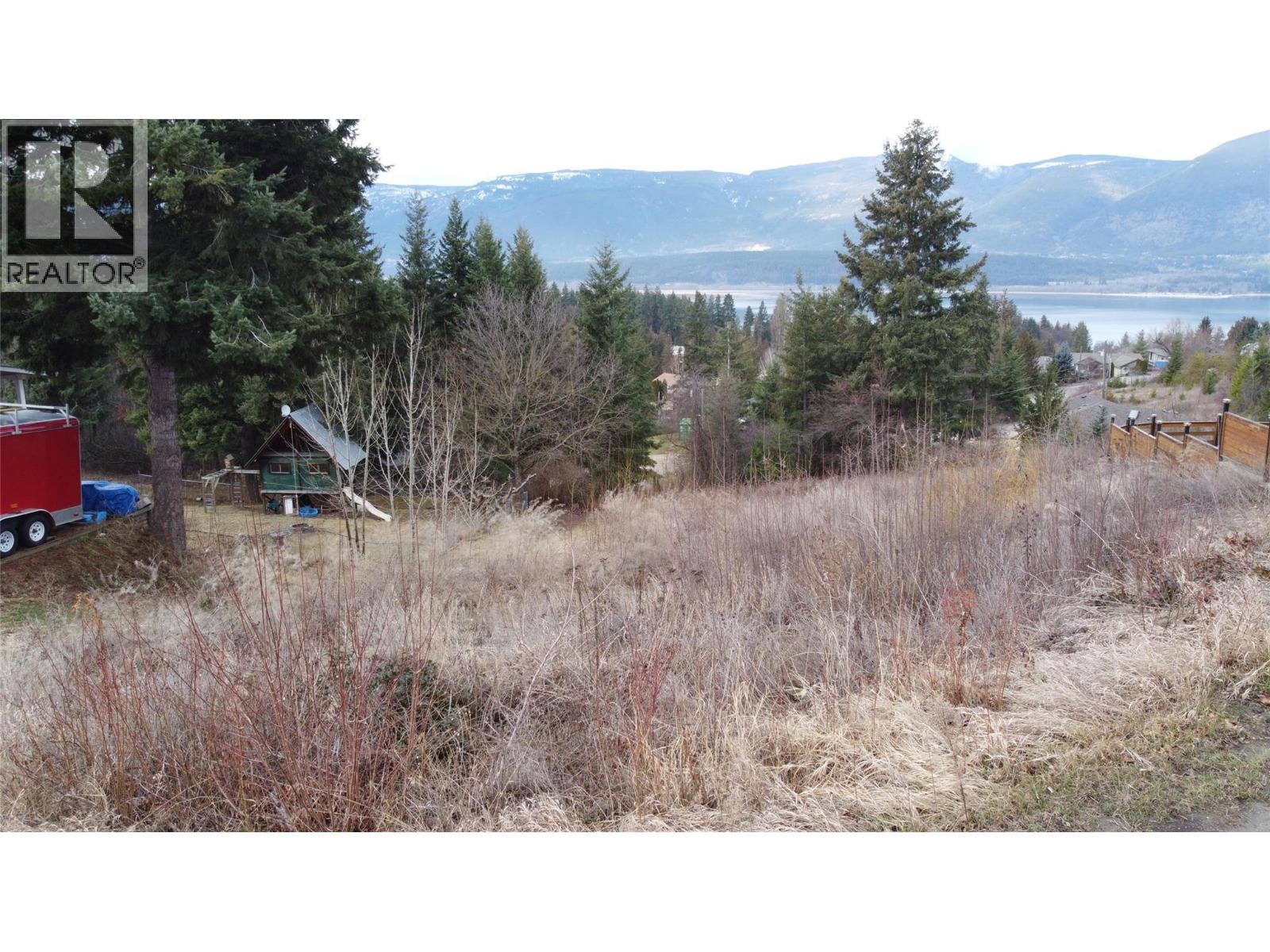 2311 28 Street Property Photo 14