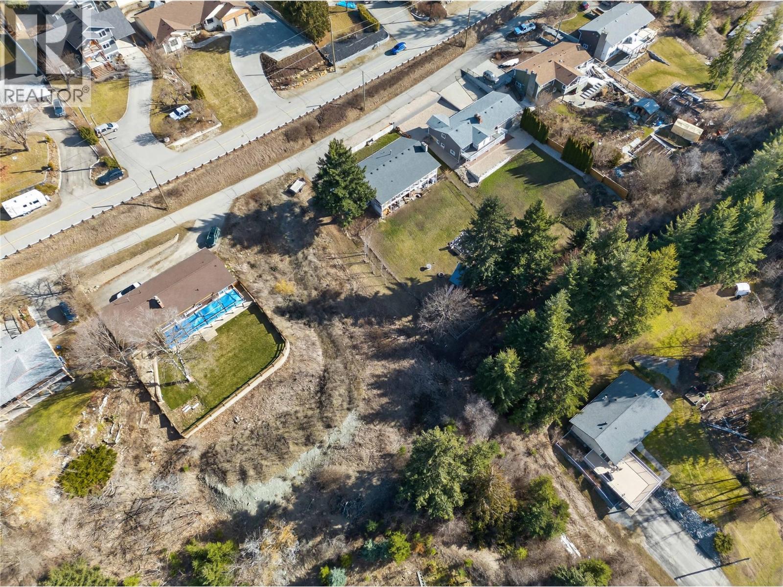 2311 28 Street Property Photo 18
