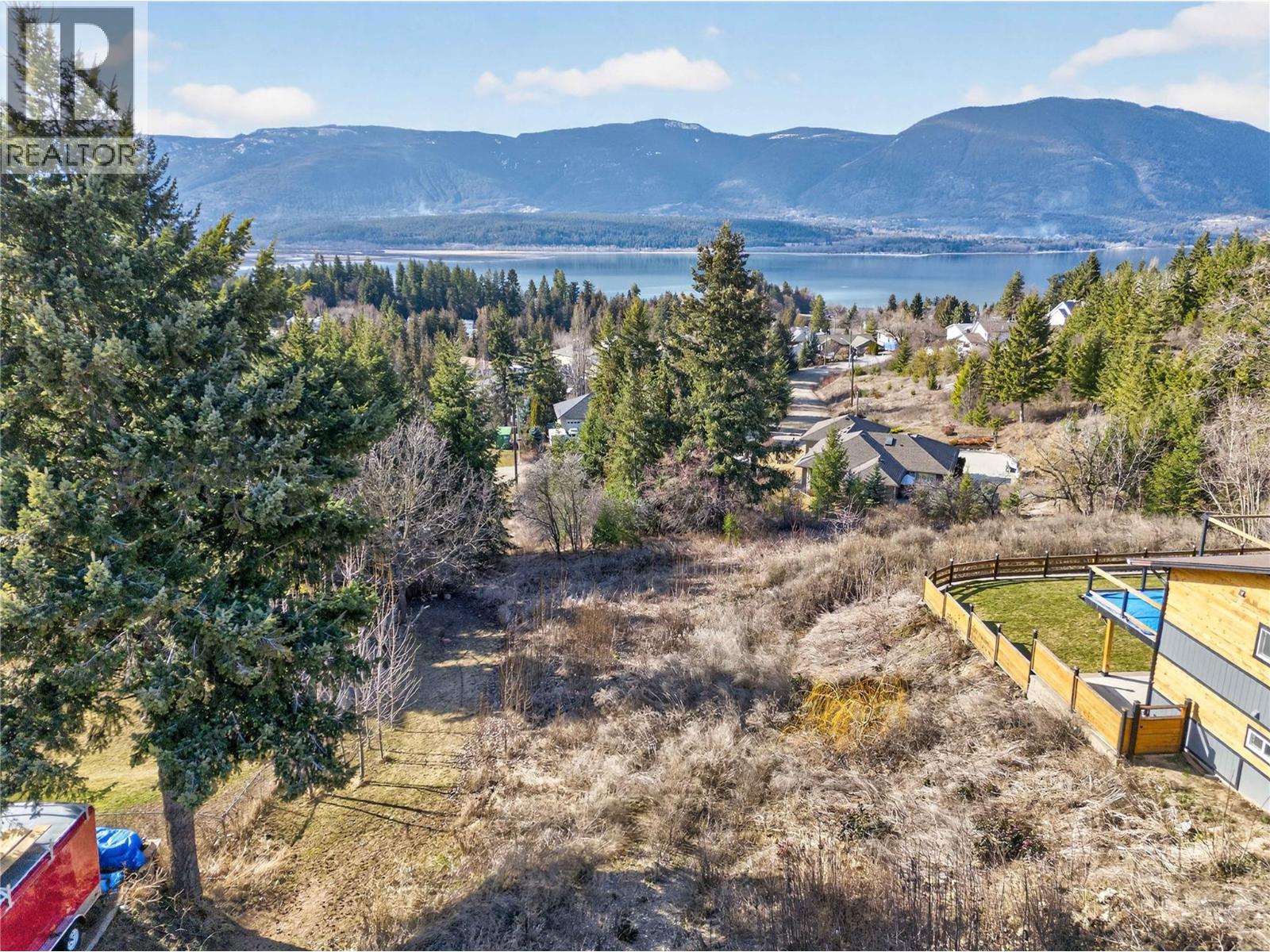 2311 28 Street Property Photo 23