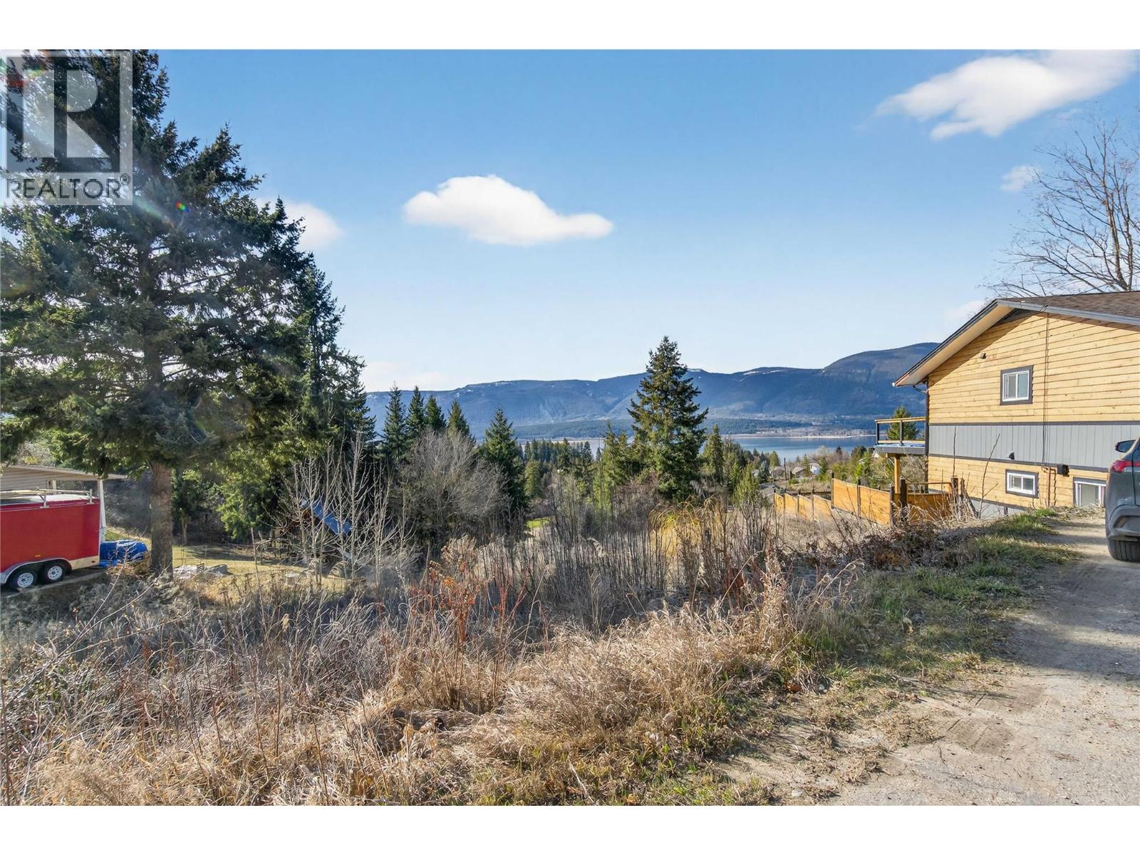 2311 28 Street Property Photo 26