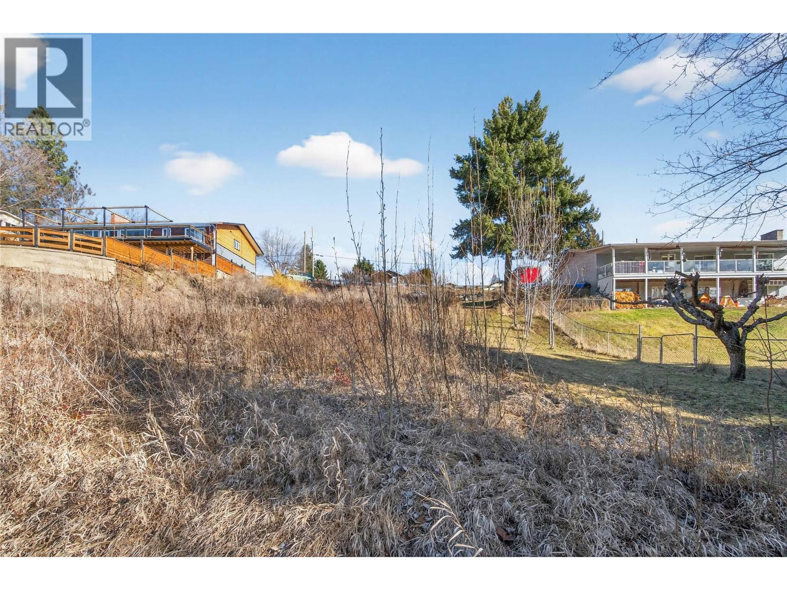 2311 28 Street Property Photo 32