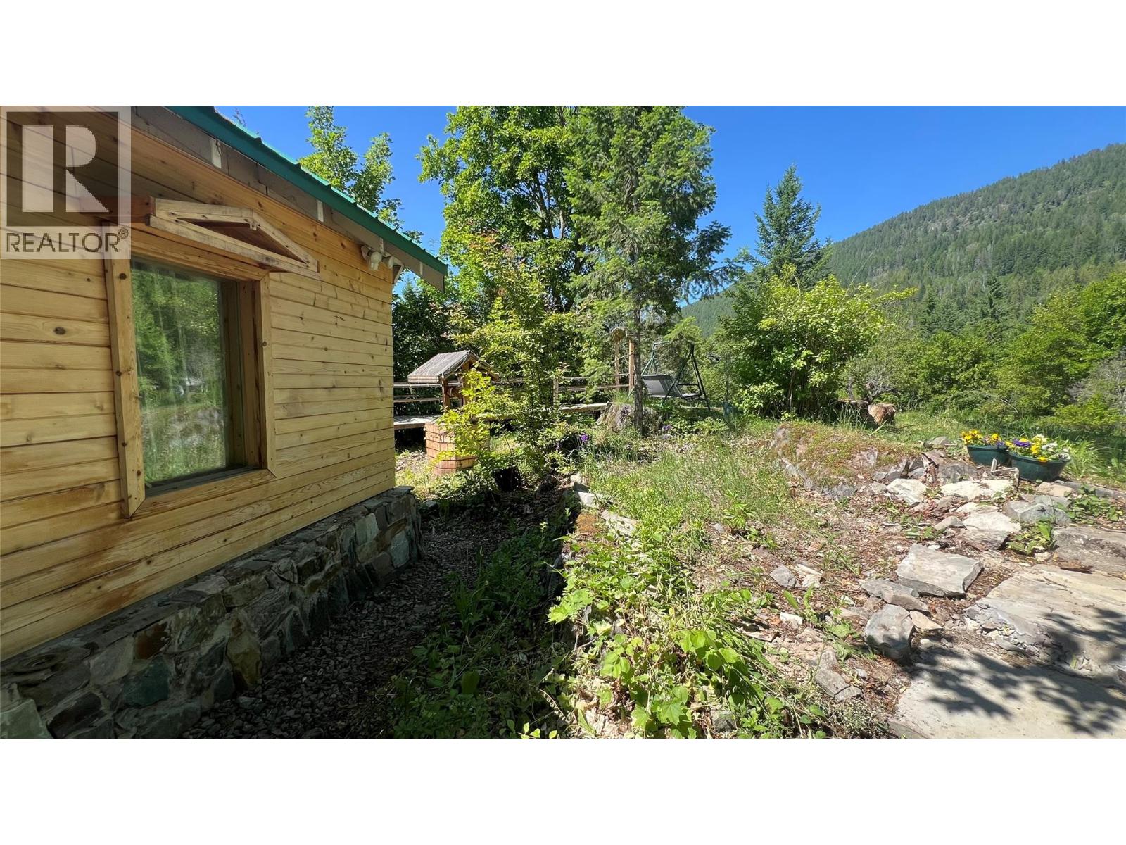 617 Payne Street Property Photo 8