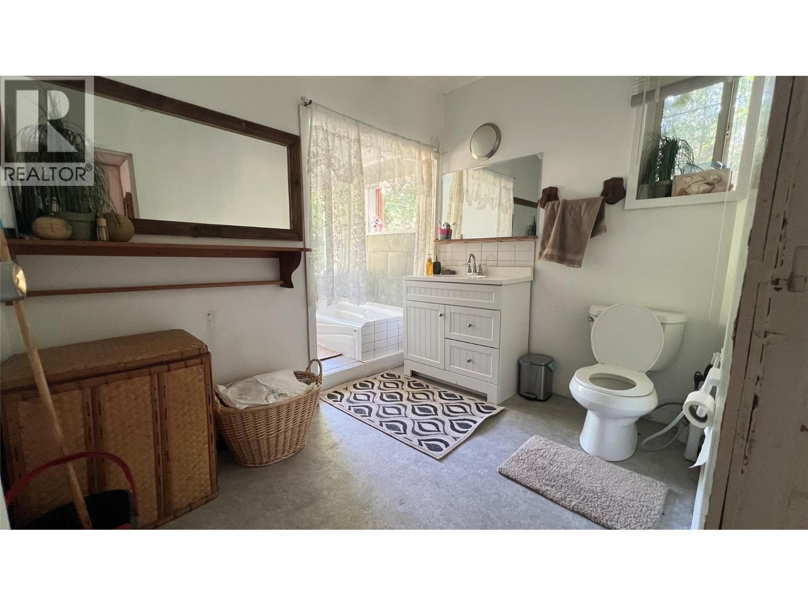 617 Payne Street Property Photo 26