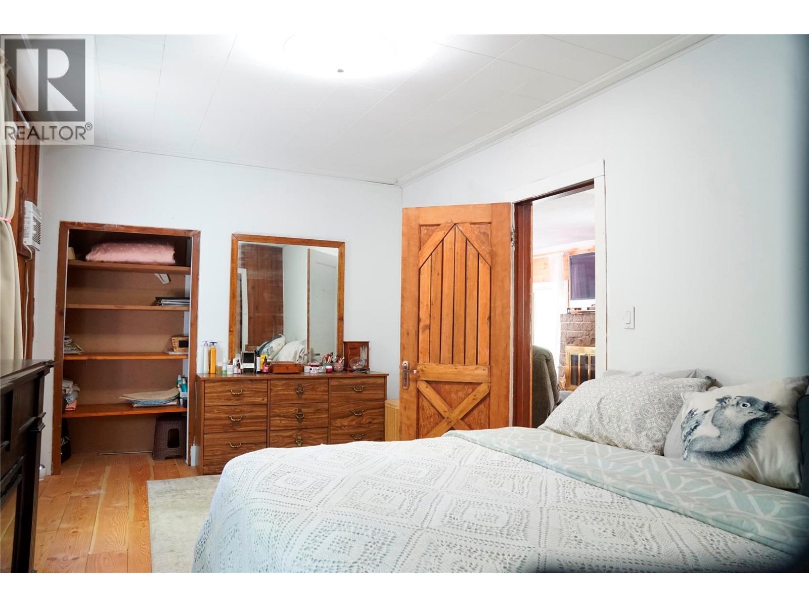617 Payne Street Property Photo 35