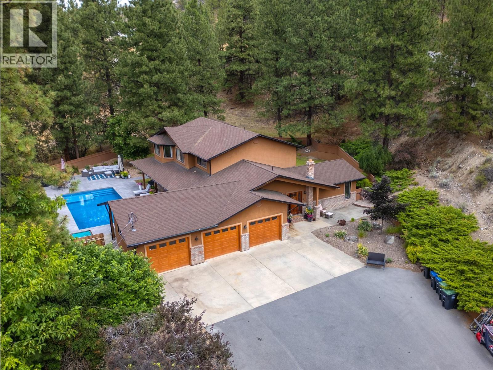 3948 Valleyview Road Property Photo 1