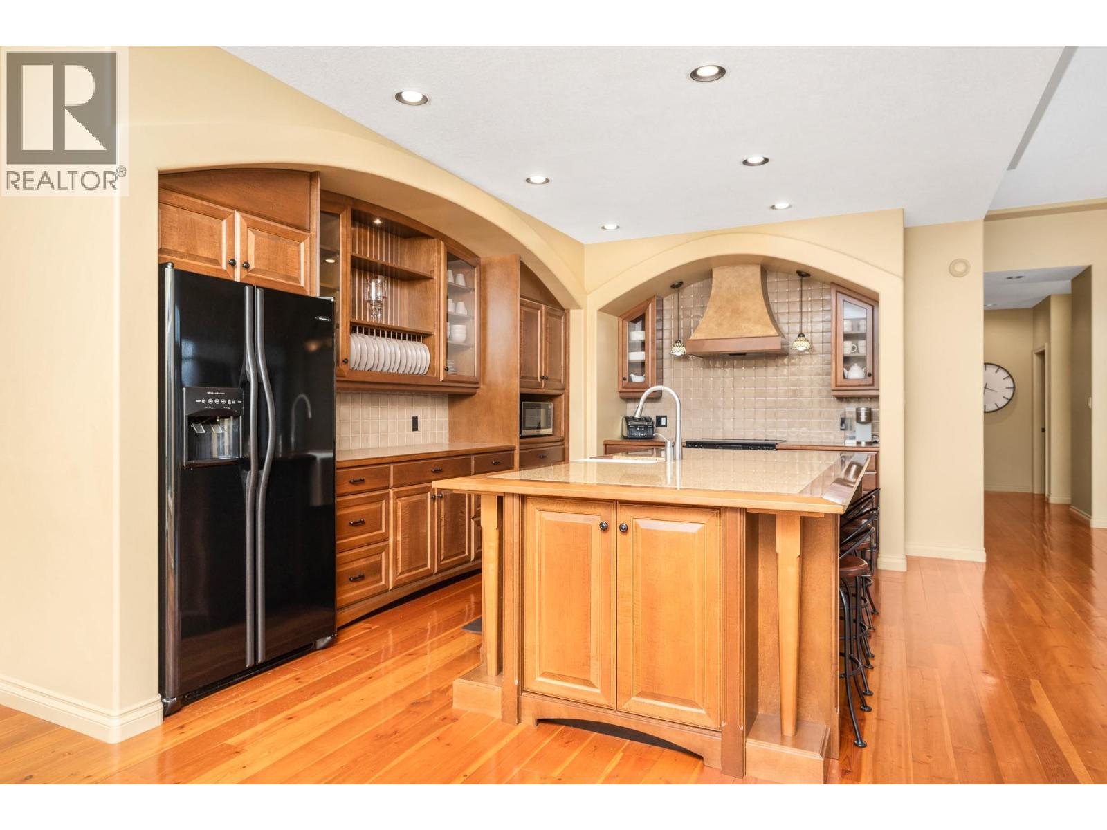 200 Melrose Court Property Photo 15