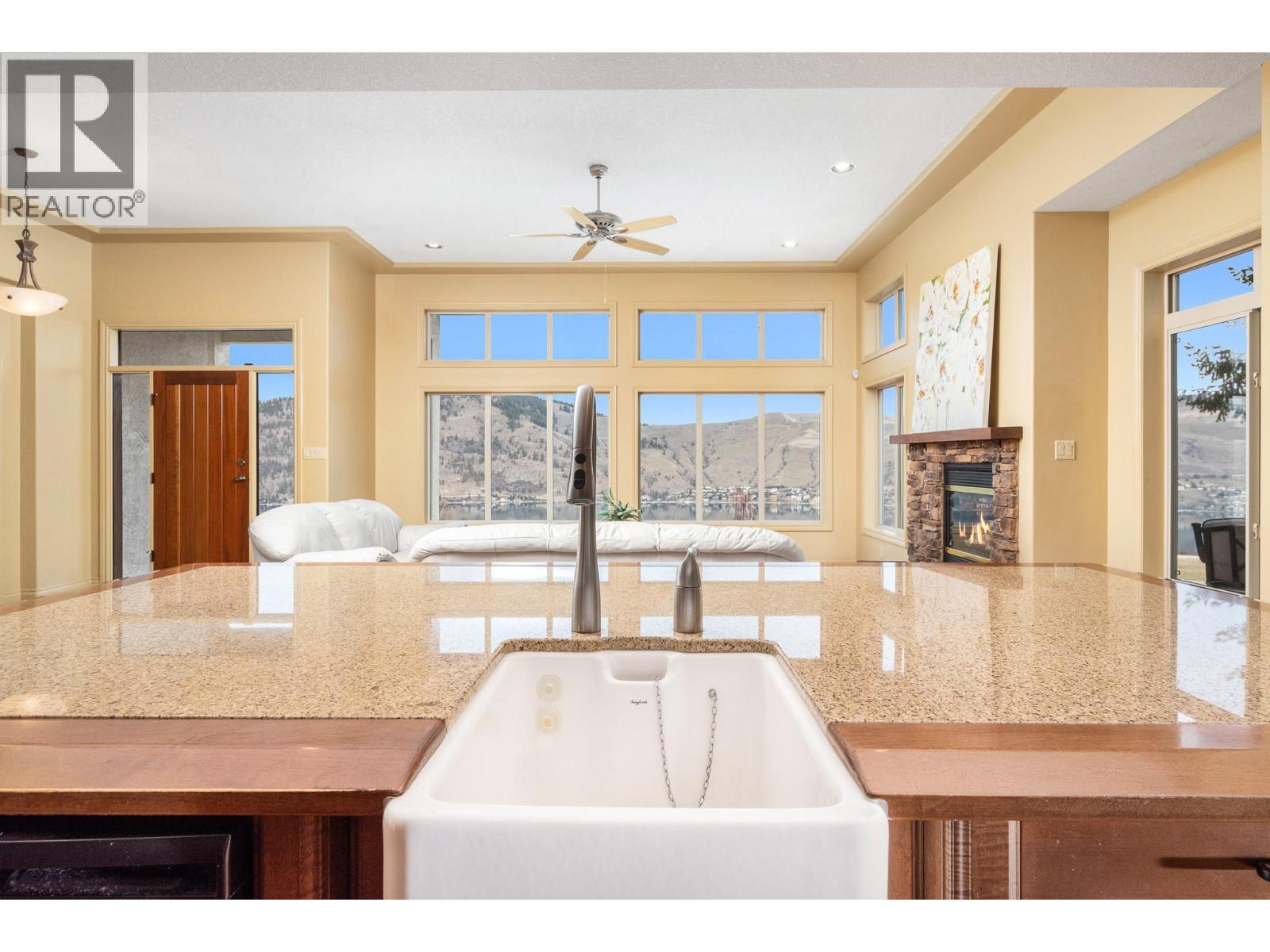 200 Melrose Court Property Photo 16