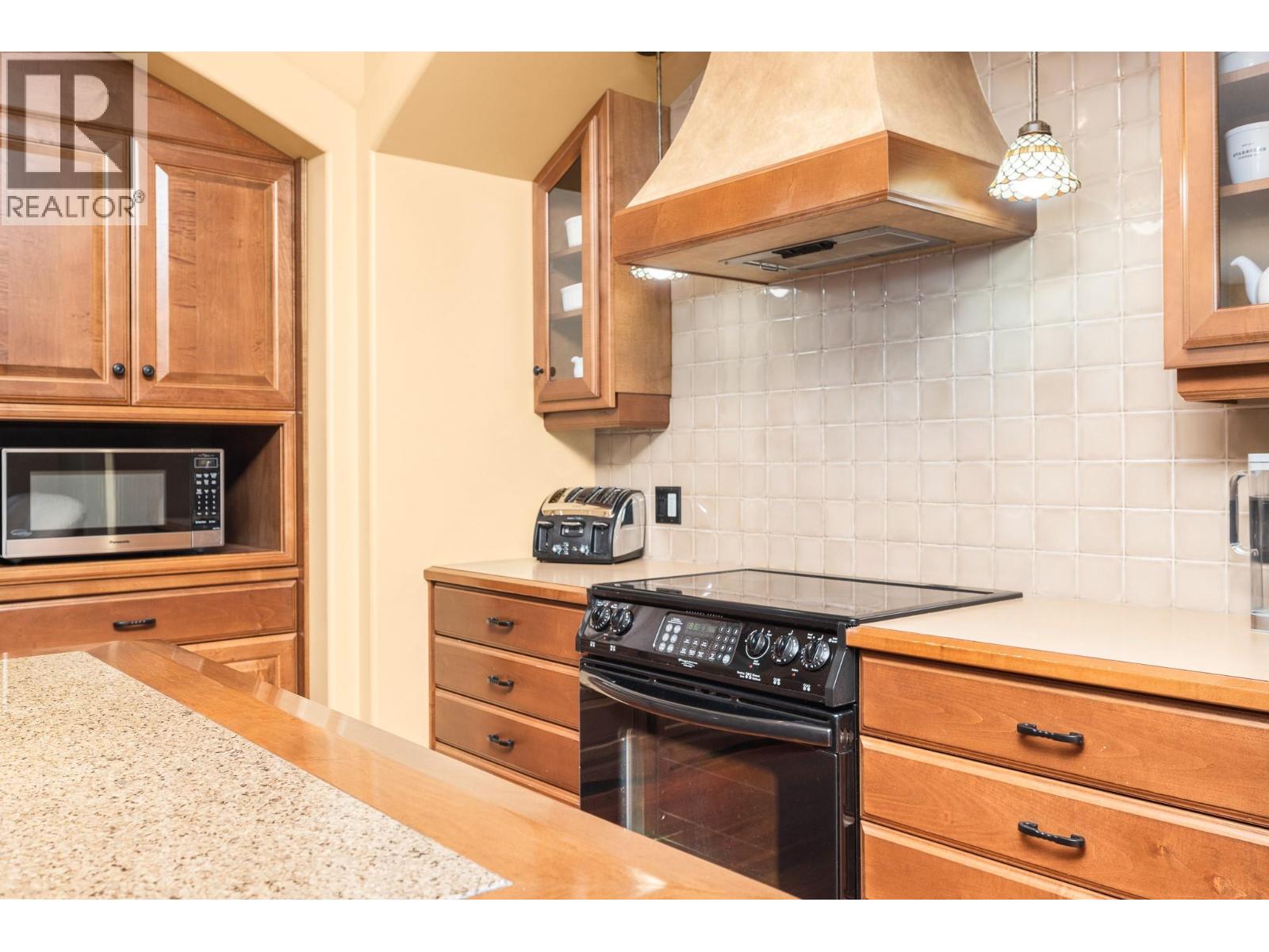 200 Melrose Court Property Photo 17