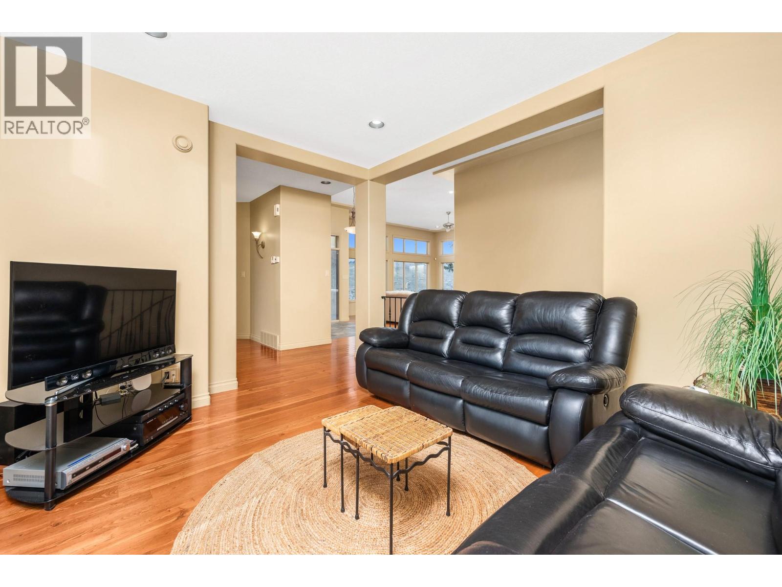 200 Melrose Court Property Photo 22