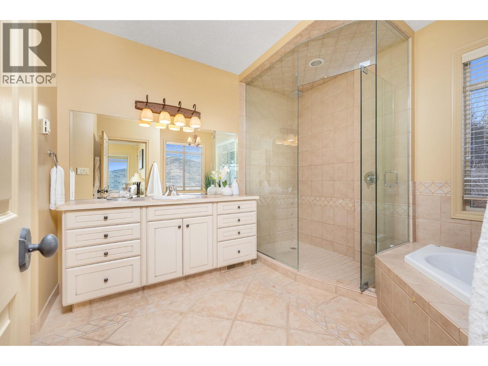 200 Melrose Court Property Photo 26