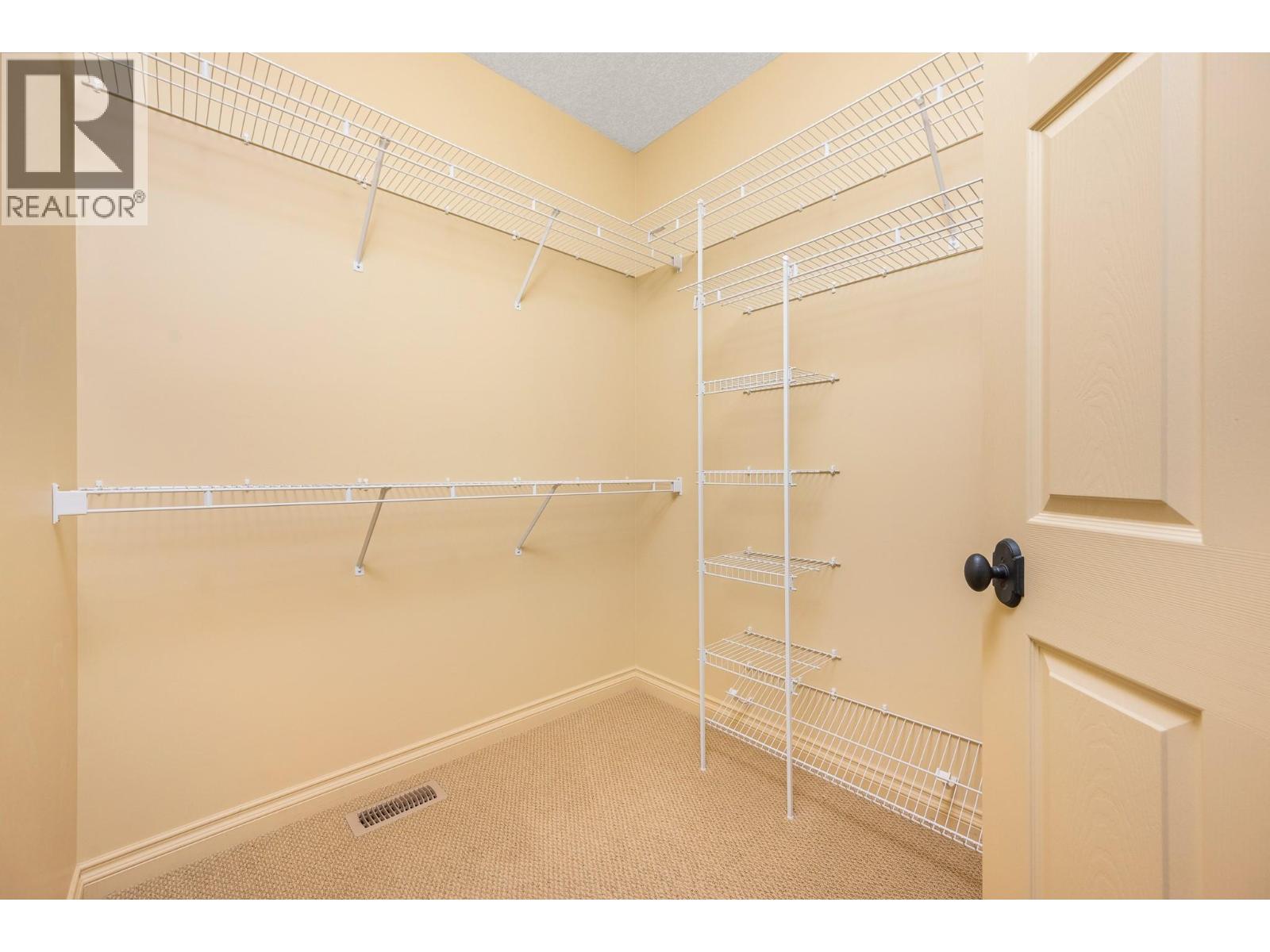 200 Melrose Court Property Photo 28