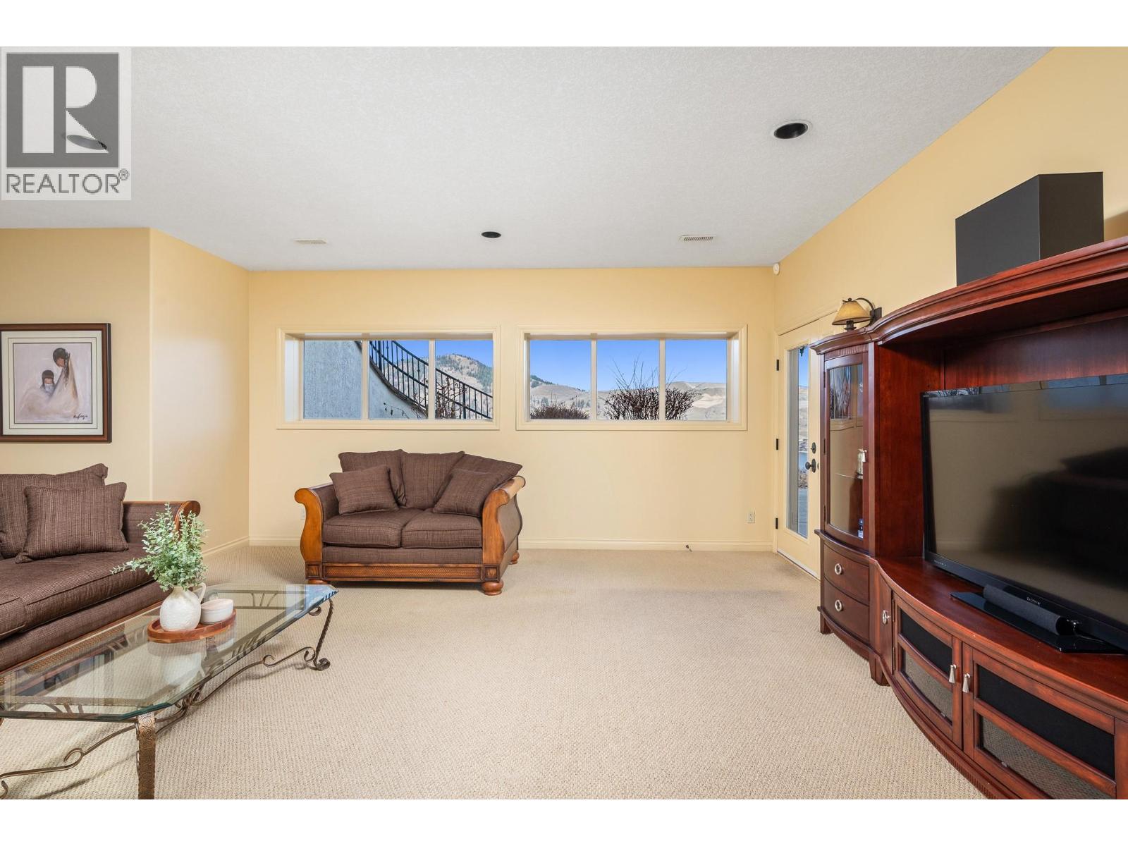 200 Melrose Court Property Photo 30