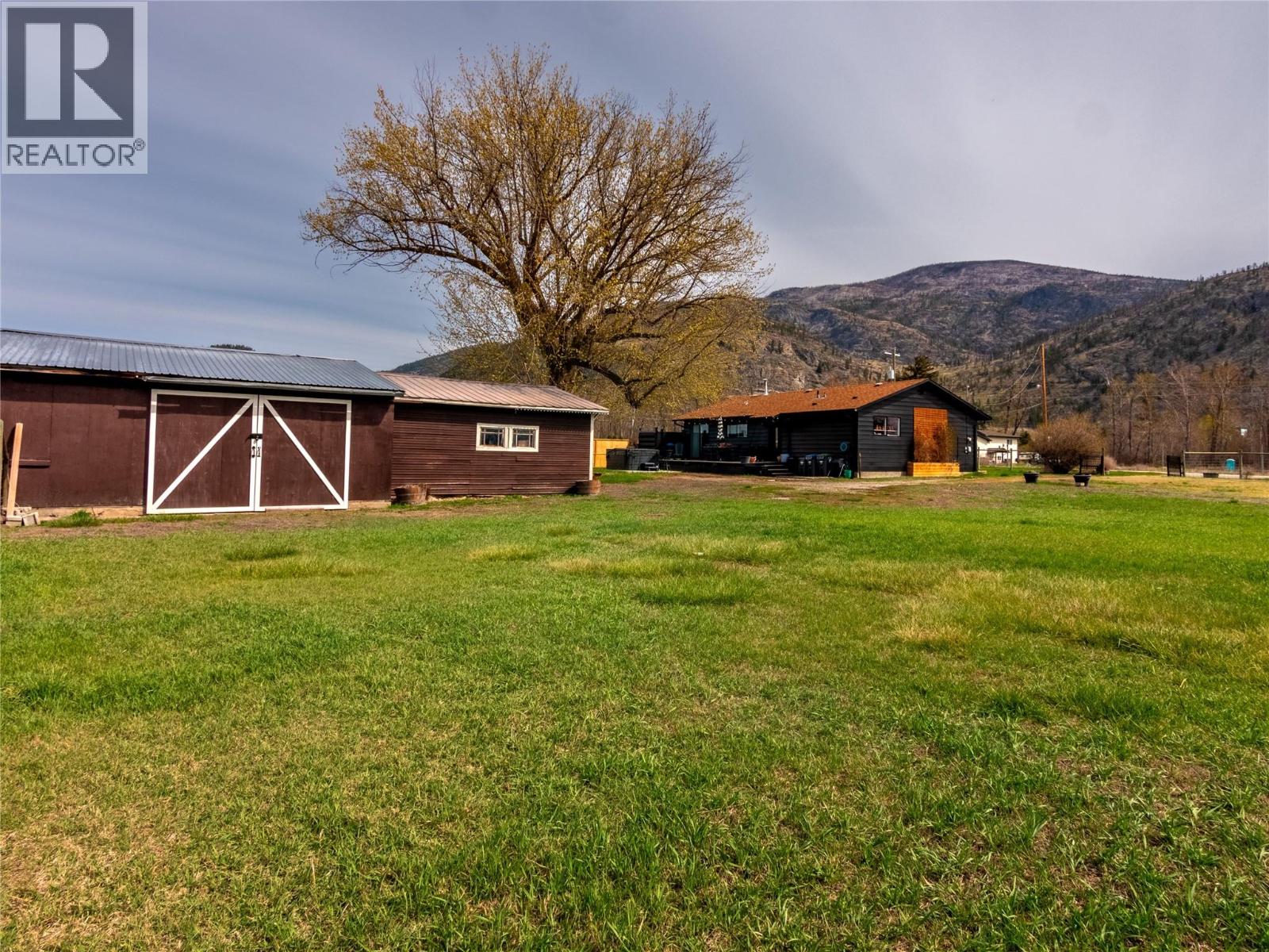 8114 River Road Property Photo 52