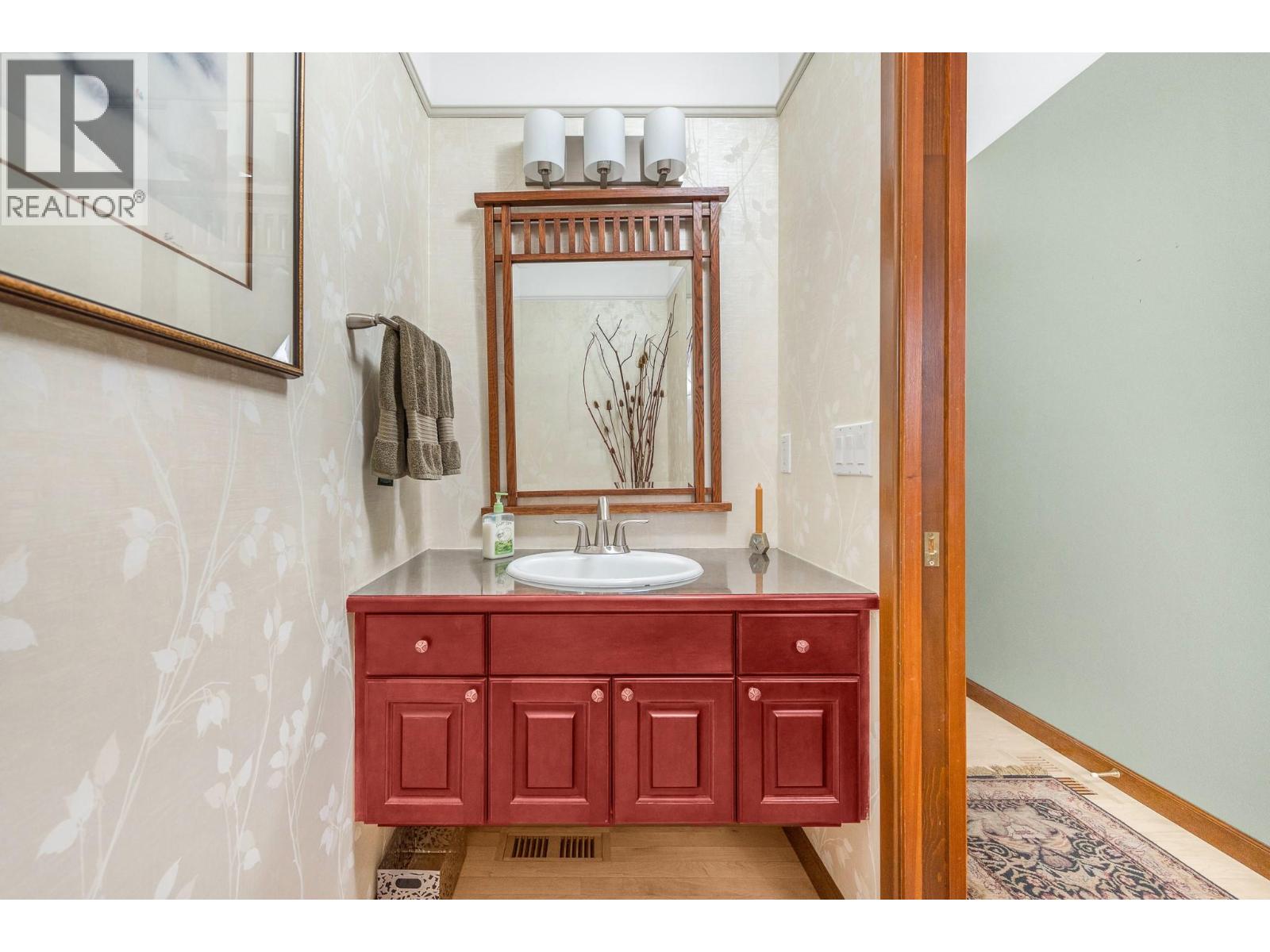 17211 Thomson Road Unit# 6 Property Photo 17