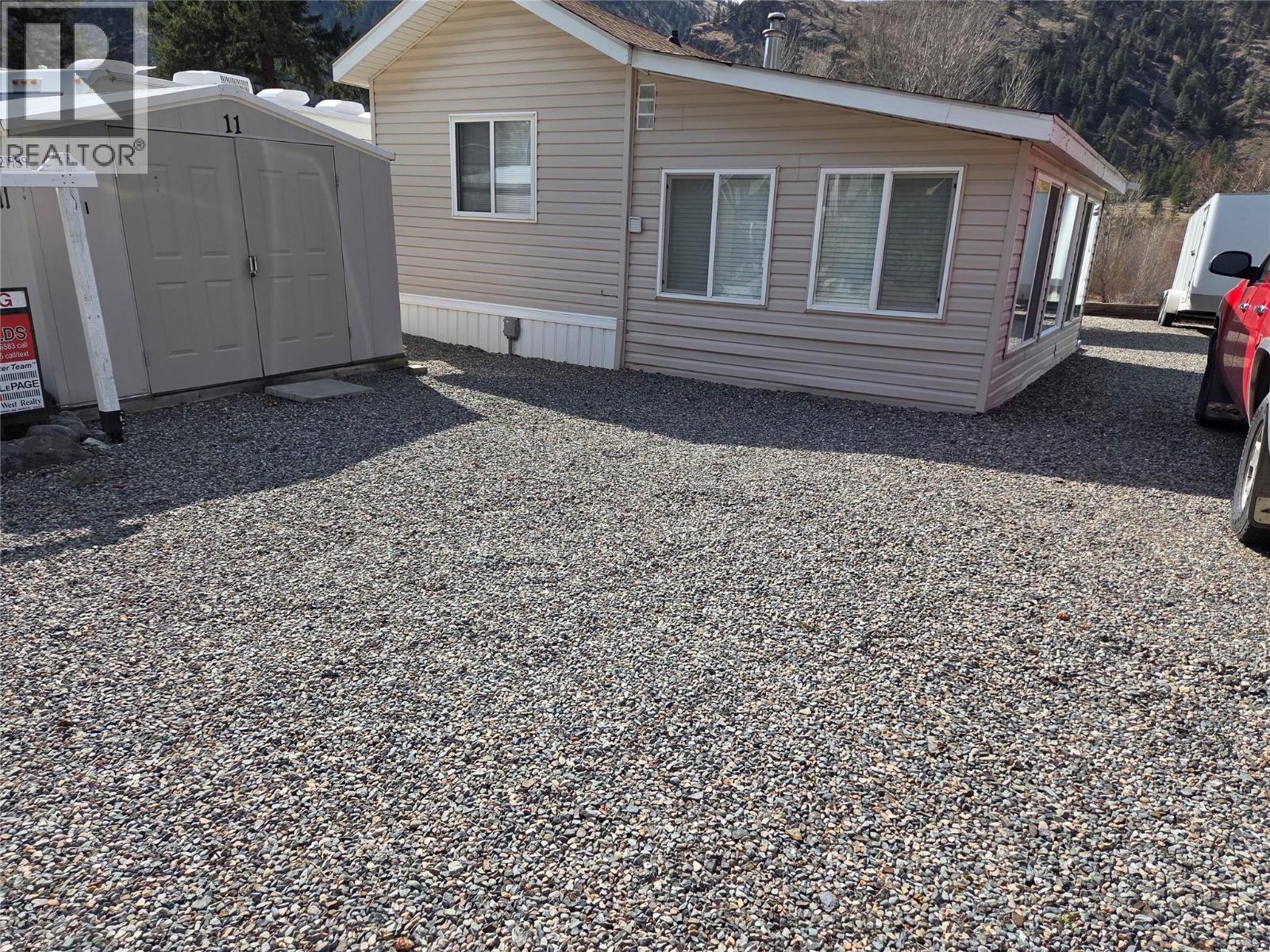 4354 Highway 3 Unit# 11 Property Photo 1