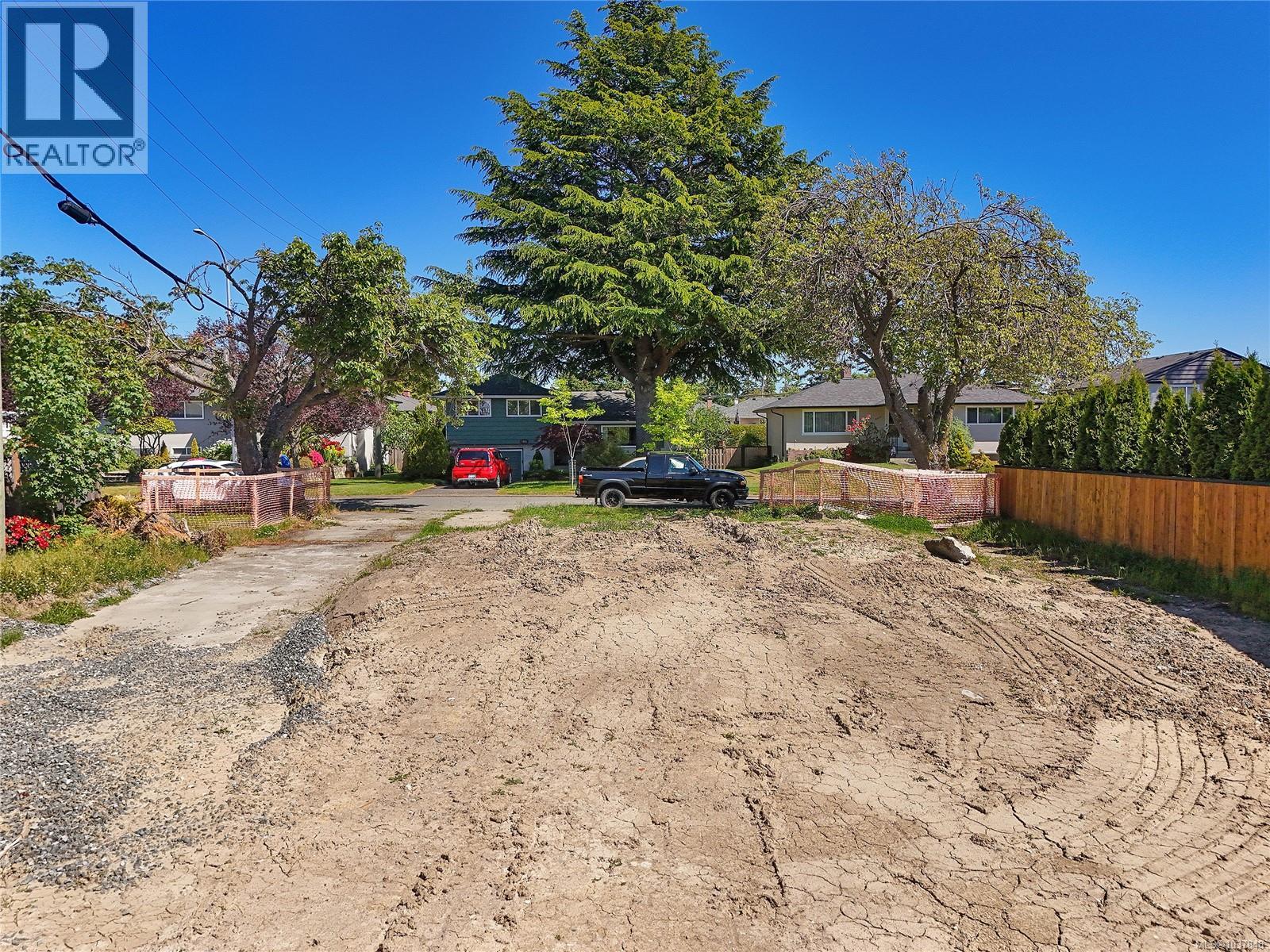 2936 Queenston St Property Photo 11
