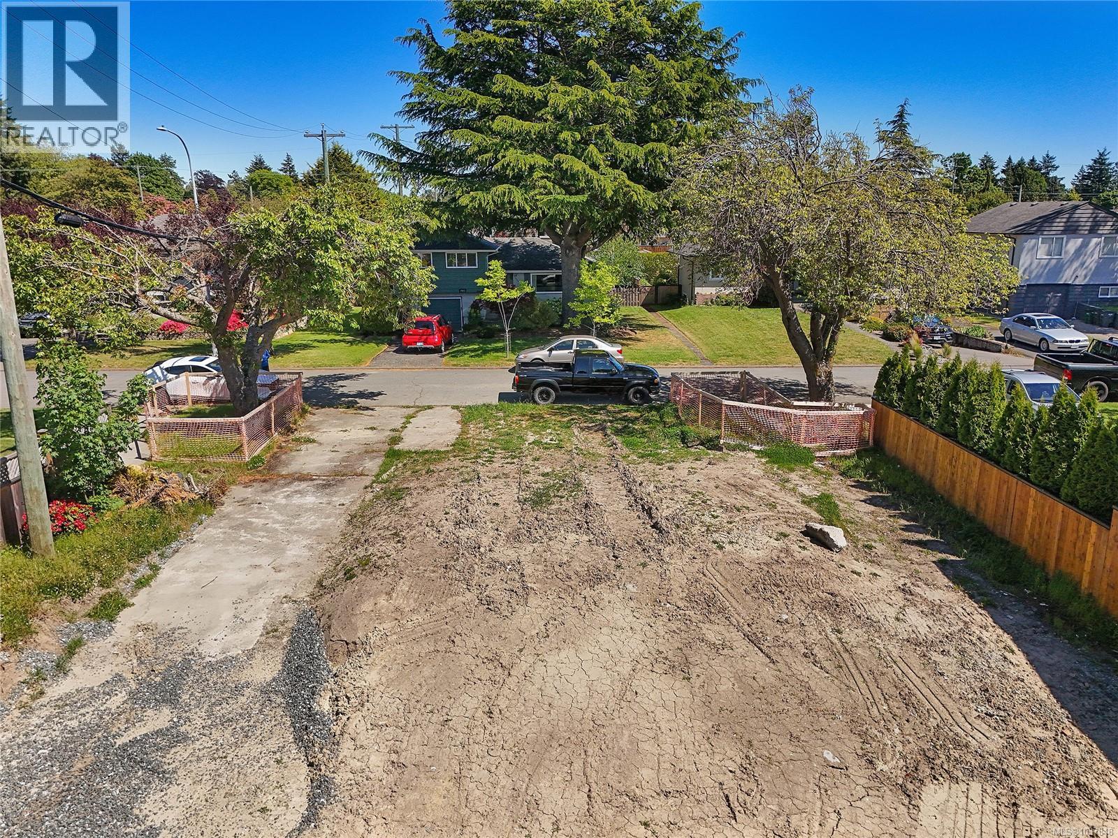 2936 Queenston St Property Photo 13