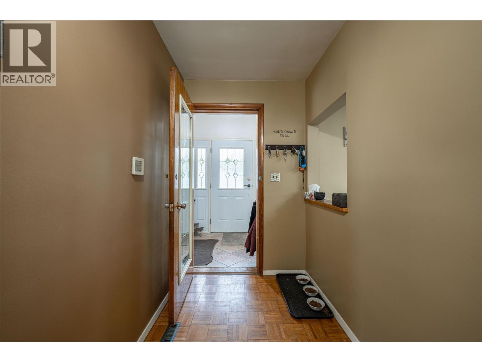 10003 6 Highway Property Photo 6