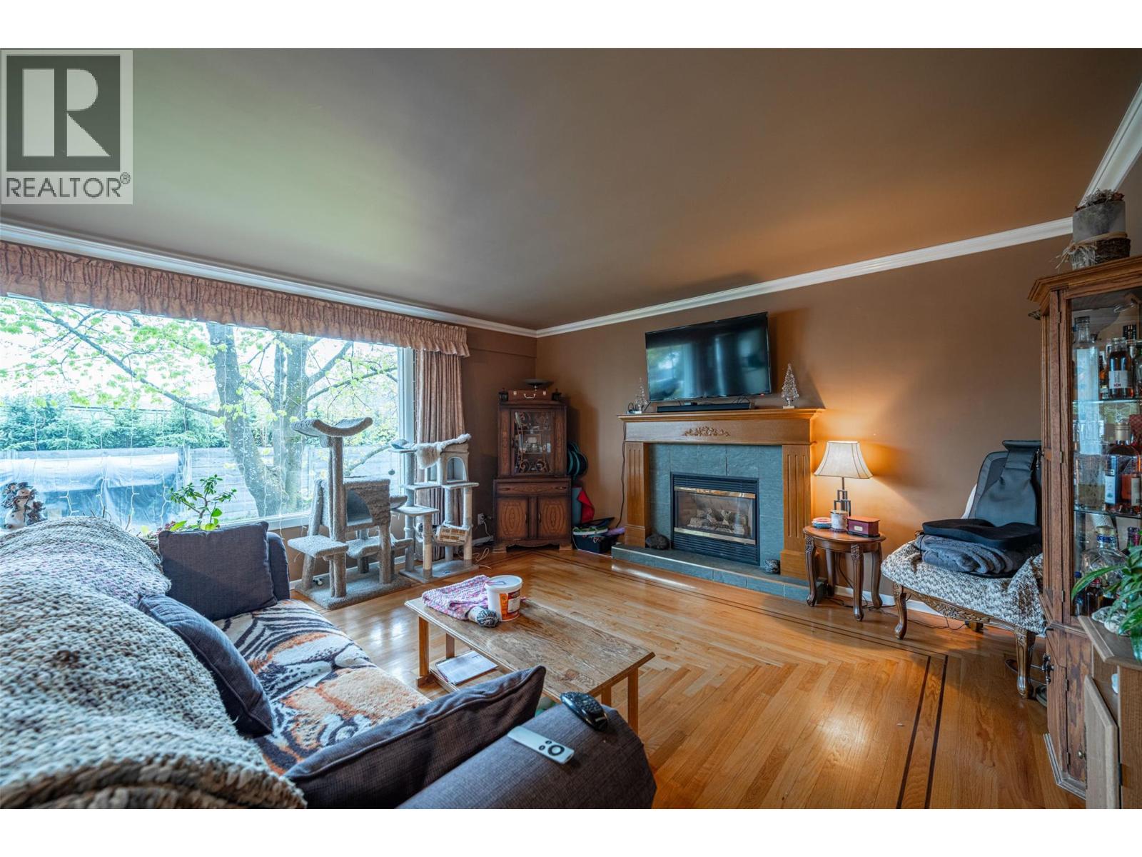 10003 6 Highway Property Photo 8