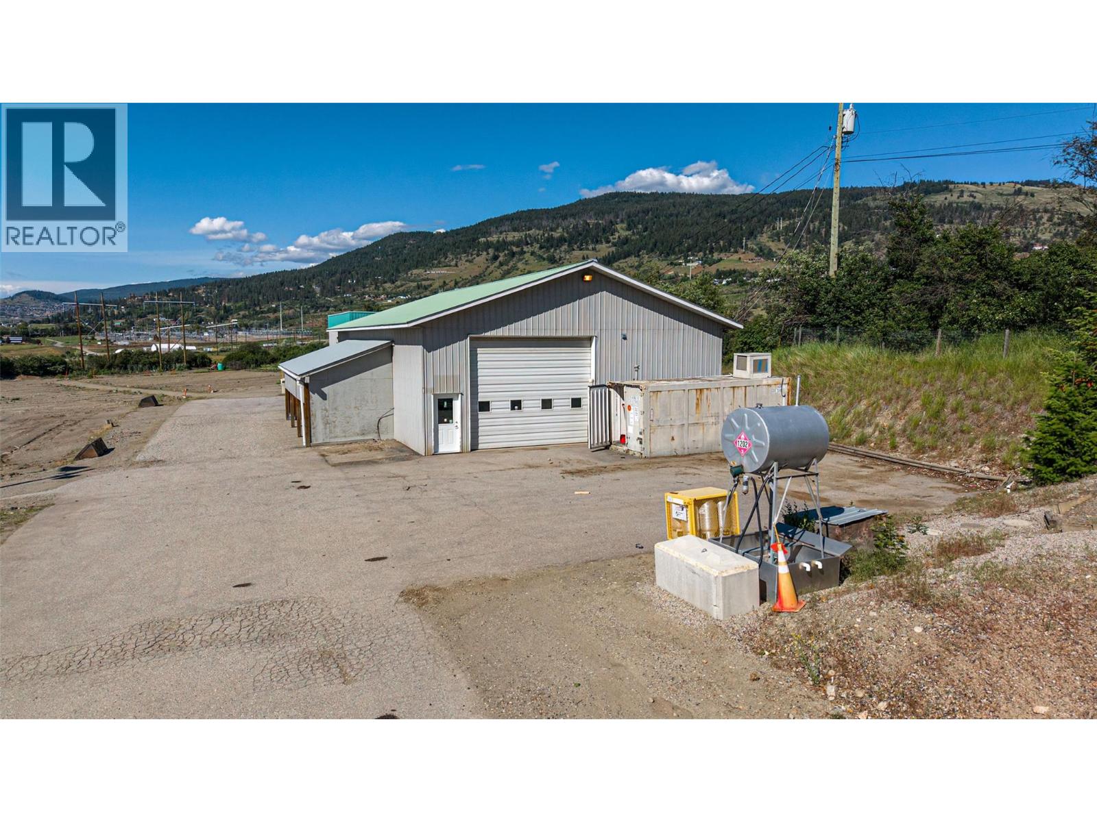 10003 6 Highway Property Photo 44