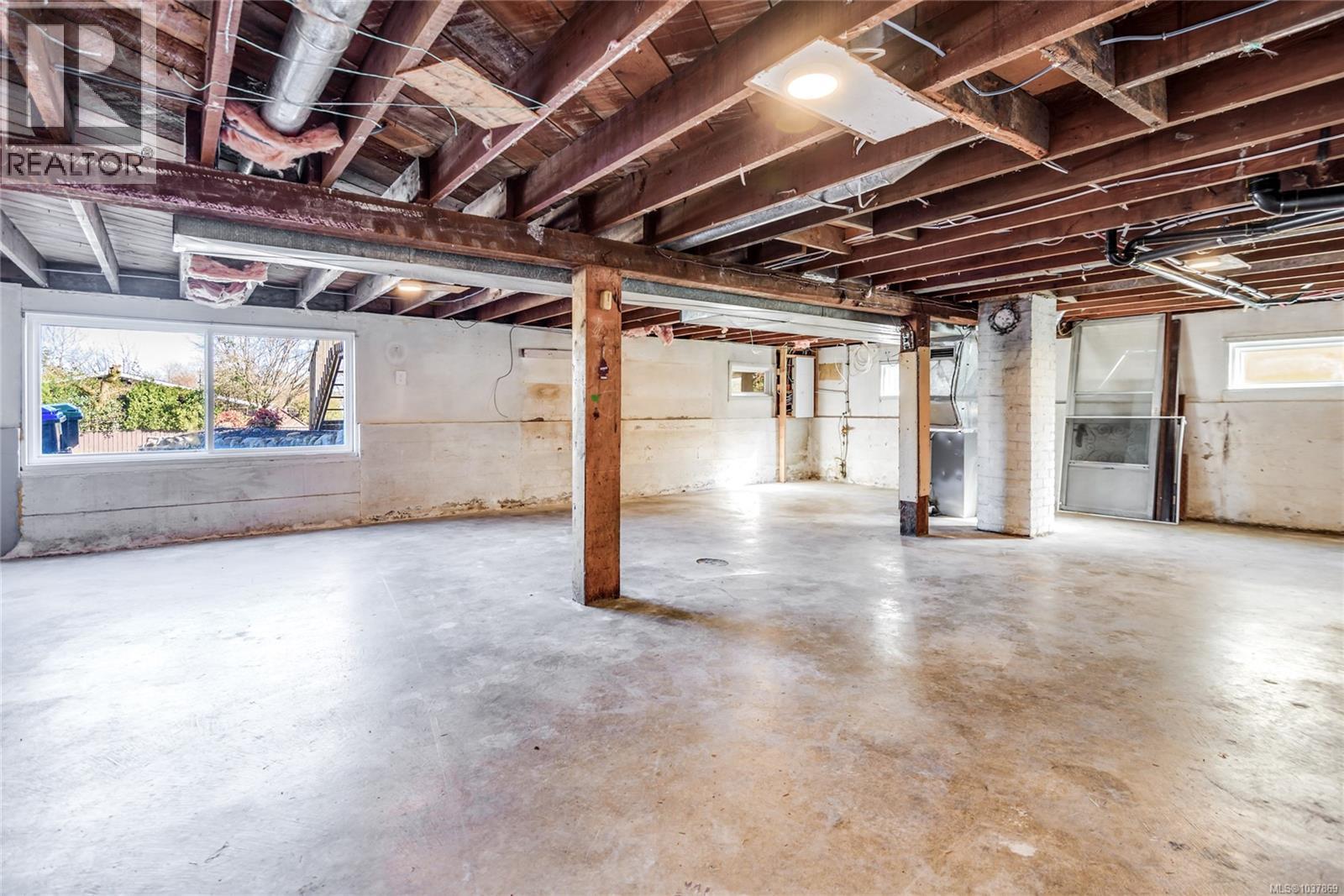 649 Mcphee Ave Property Photo 16
