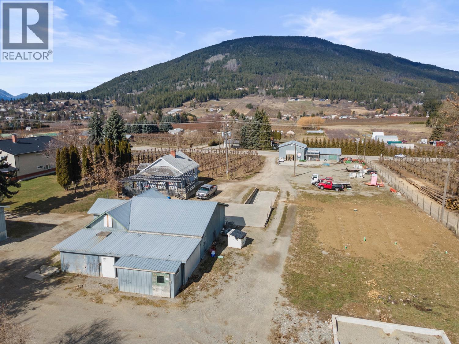 3037 Erickson Road Property Photo 1