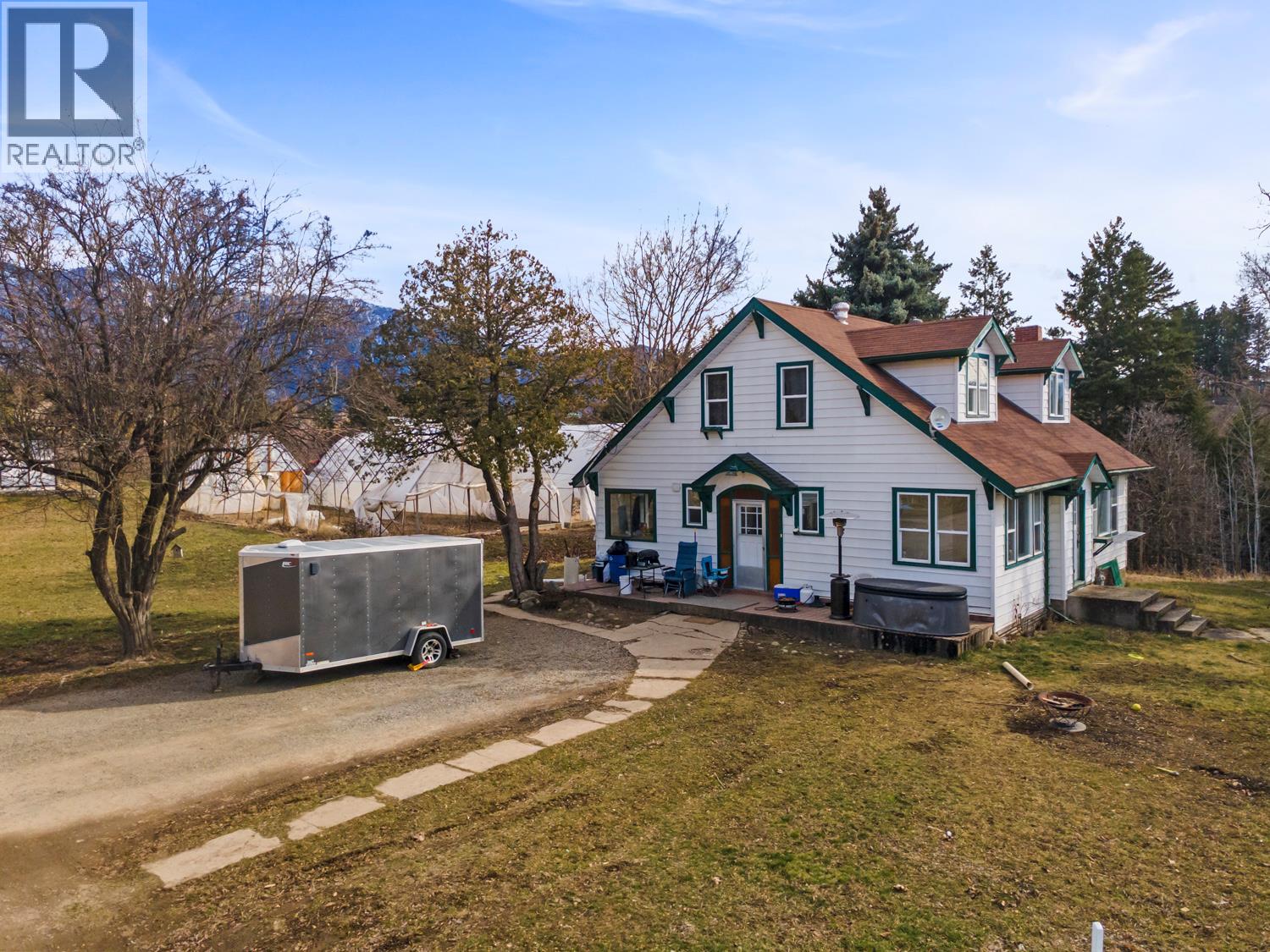 2103 Erickson Road Property Photo 1