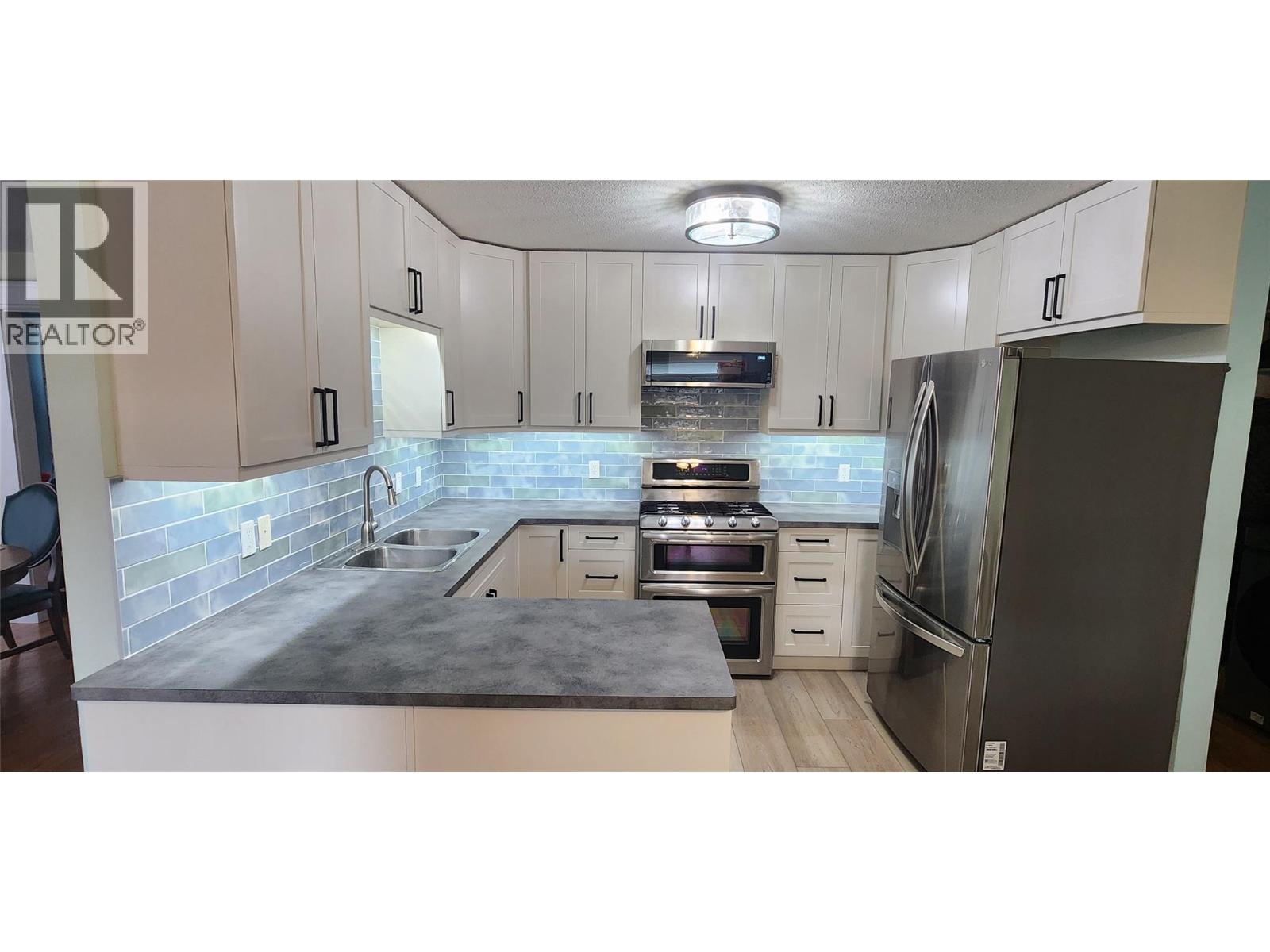 7766 18th Street Property Photo 1