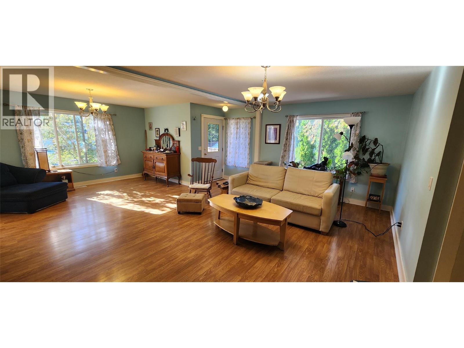 7766 18th Street Property Photo 12